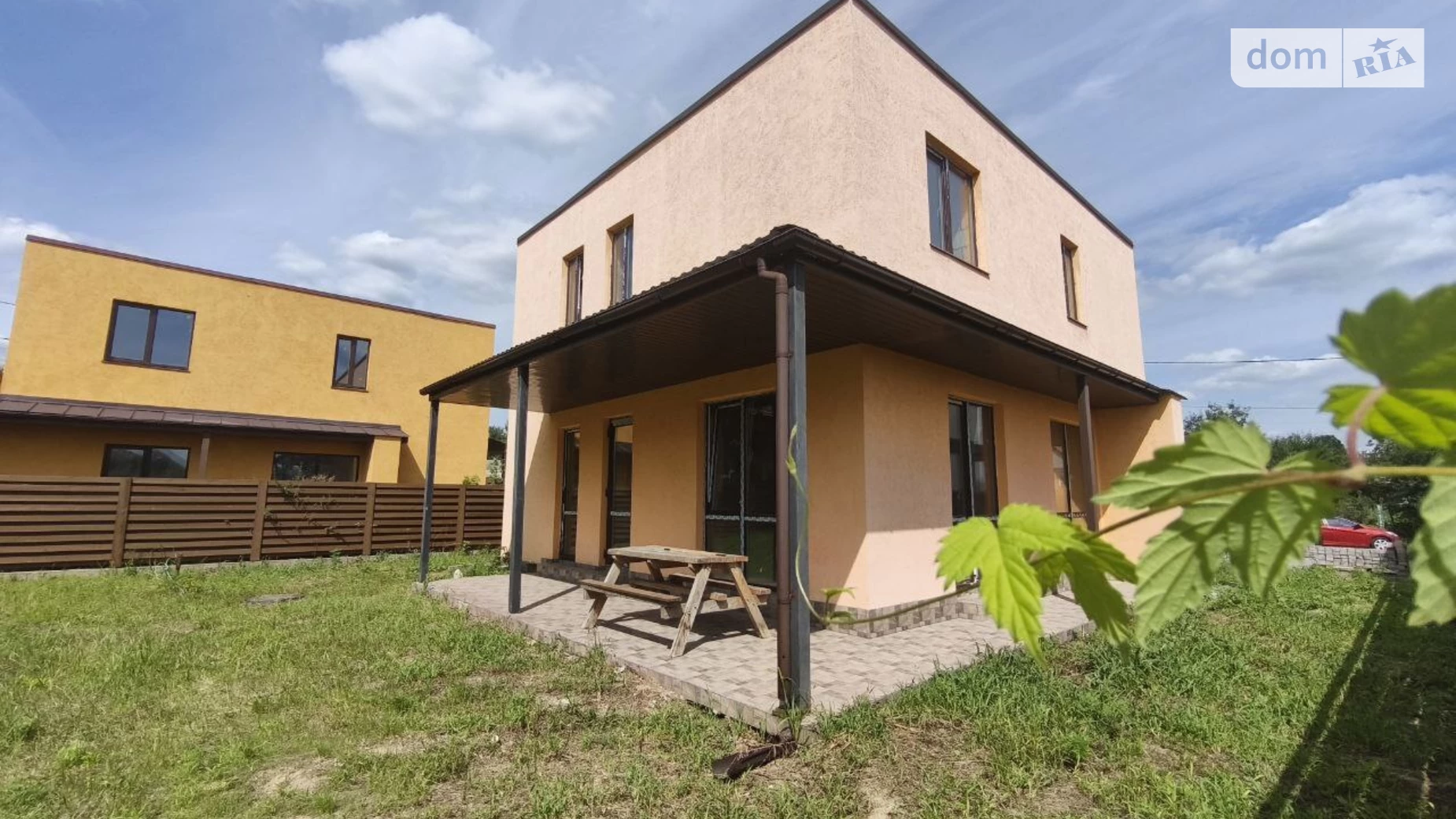 Продается дом на 2 этажа 136.2 кв. м с балконом, цена: 95000 $ - фото 2