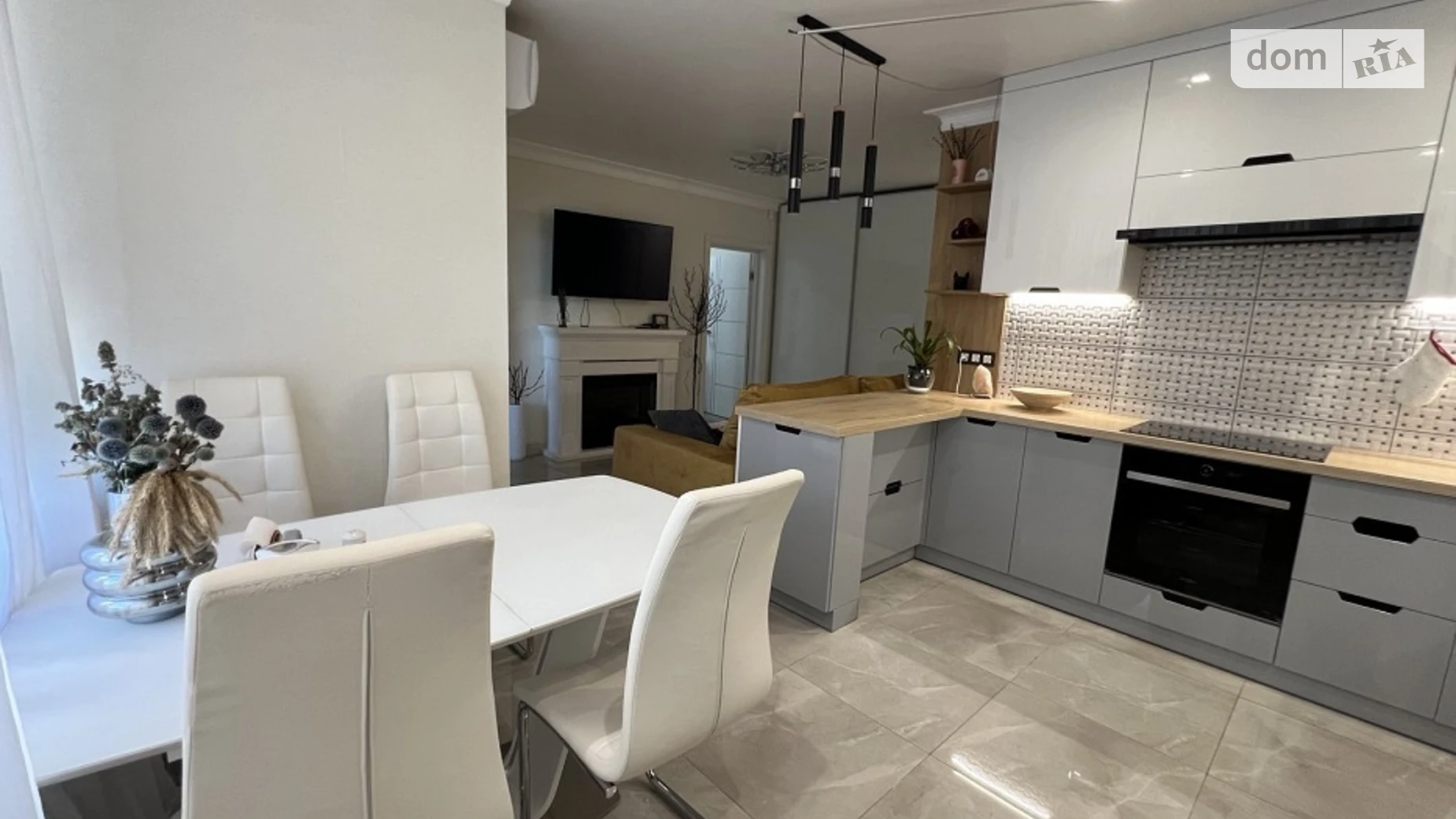 Продается 2-комнатная квартира 76 кв. м в Киеве, ул. Каховская, 62 - фото 2