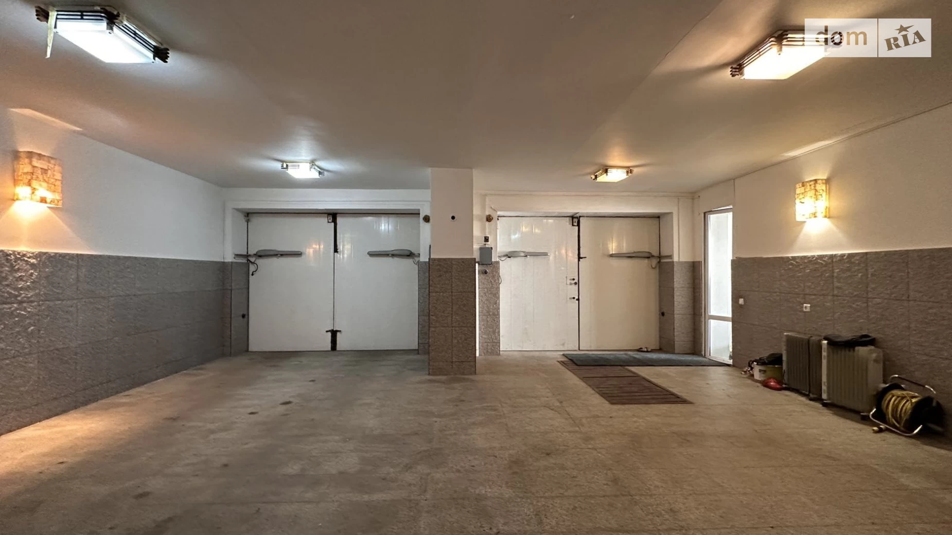 Продается дом на 2 этажа 600 кв. м с террасой, цена: 450000 $ - фото 4