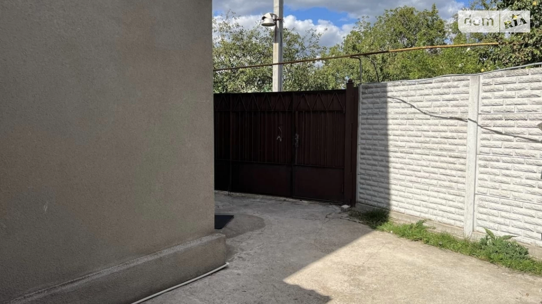 Продается дом на 2 этажа 108 кв. м с подвалом, цена: 43500 $ - фото 4