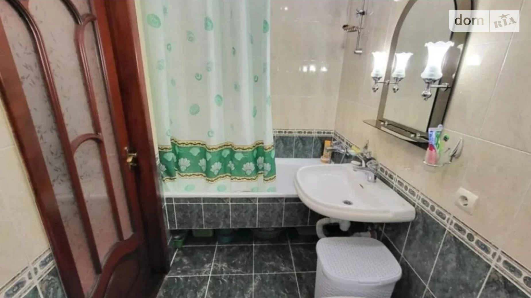 Продается 3-комнатная квартира 65 кв. м в, цена: 98000 $ - фото 2