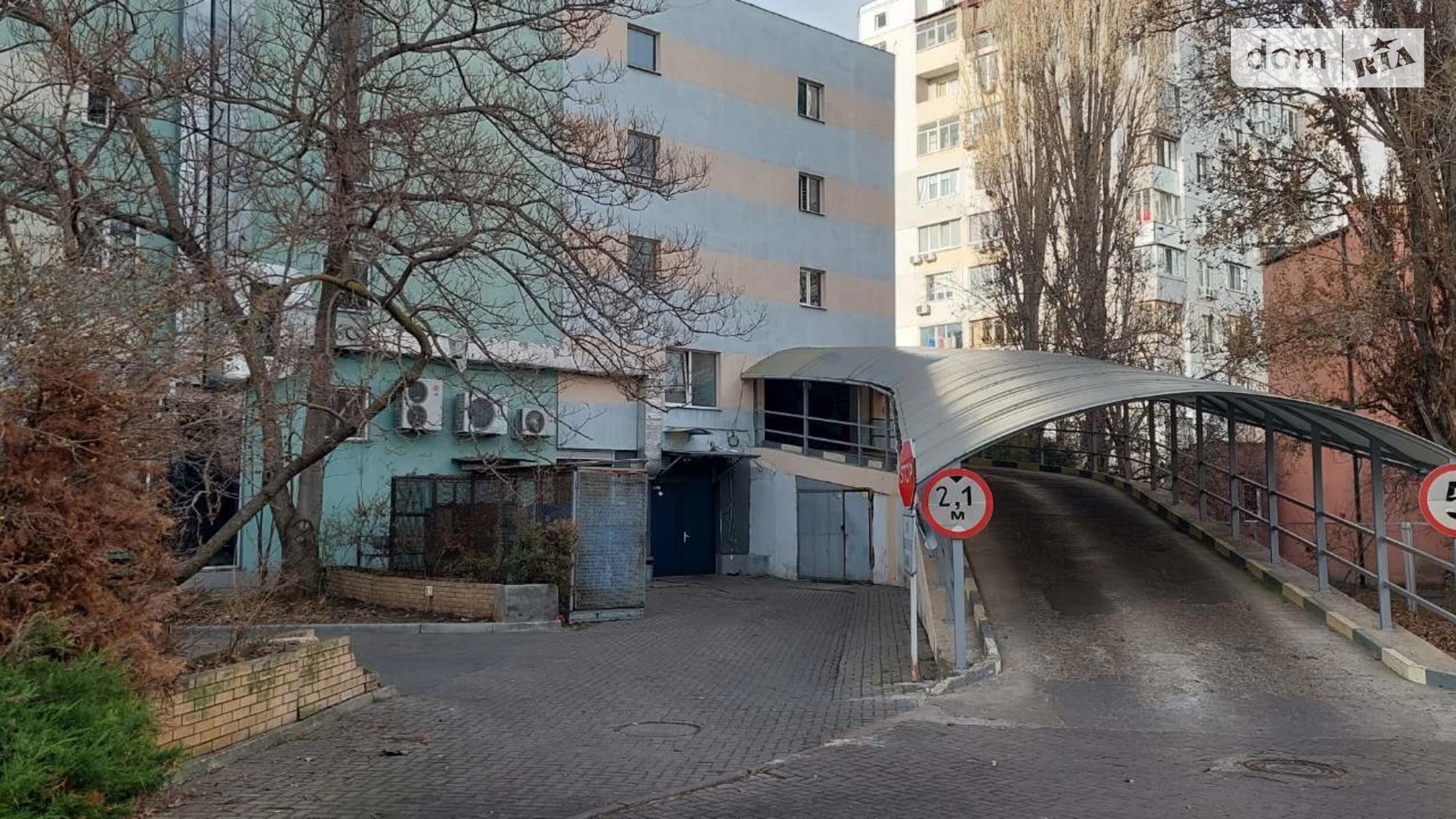 Продается подземный паркинг под легковое авто на 15 кв. м, цена: 9000 $ - фото 2