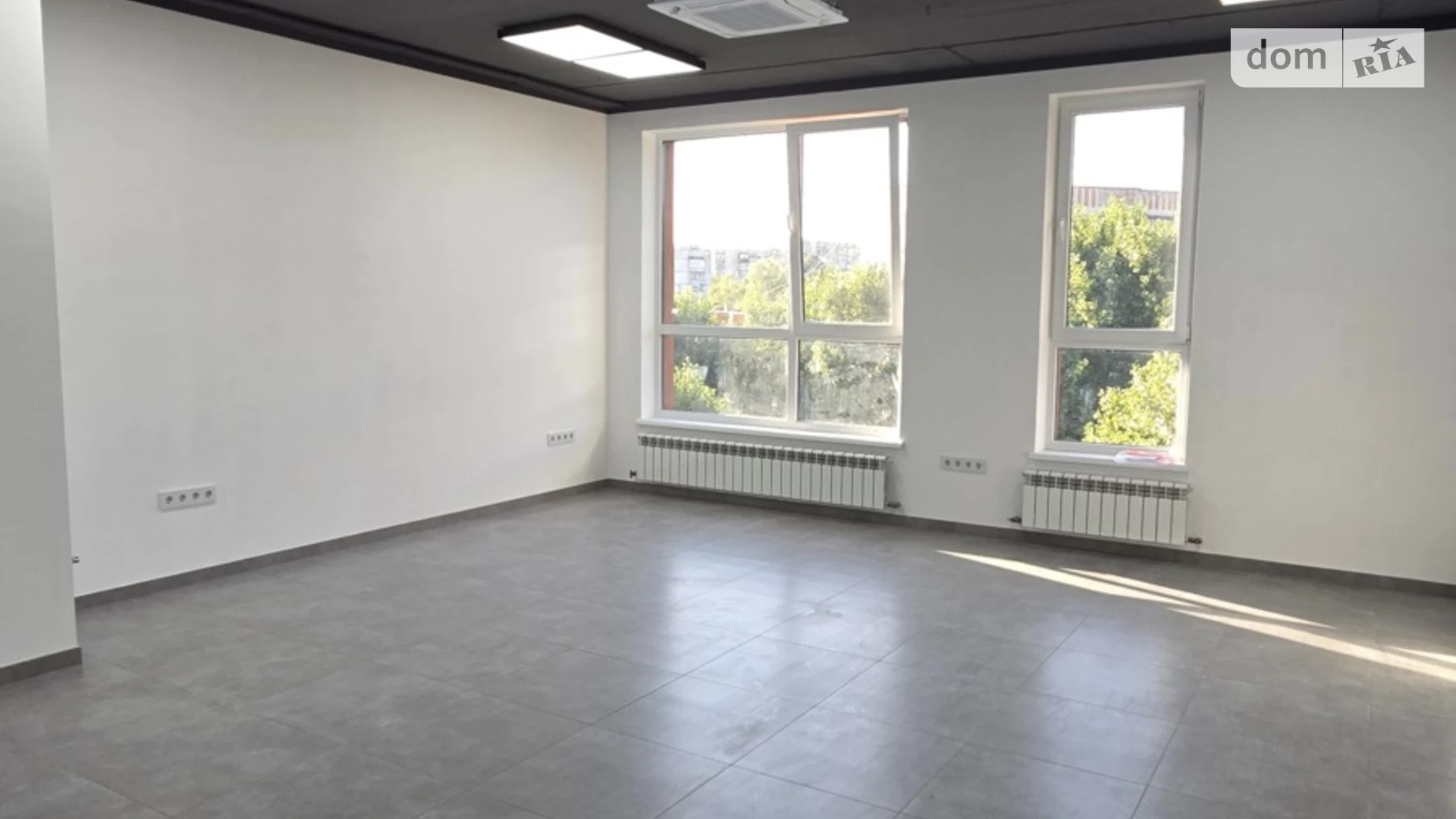 Сдается в аренду офис 40.6 кв. м в бизнес-центре, цена: 10250 грн - фото 3