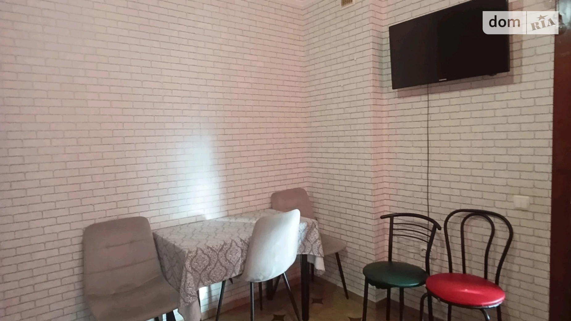 Сдается в аренду дом на 2 этажа 73 кв. м с мансардой, цена: 450 $ - фото 2