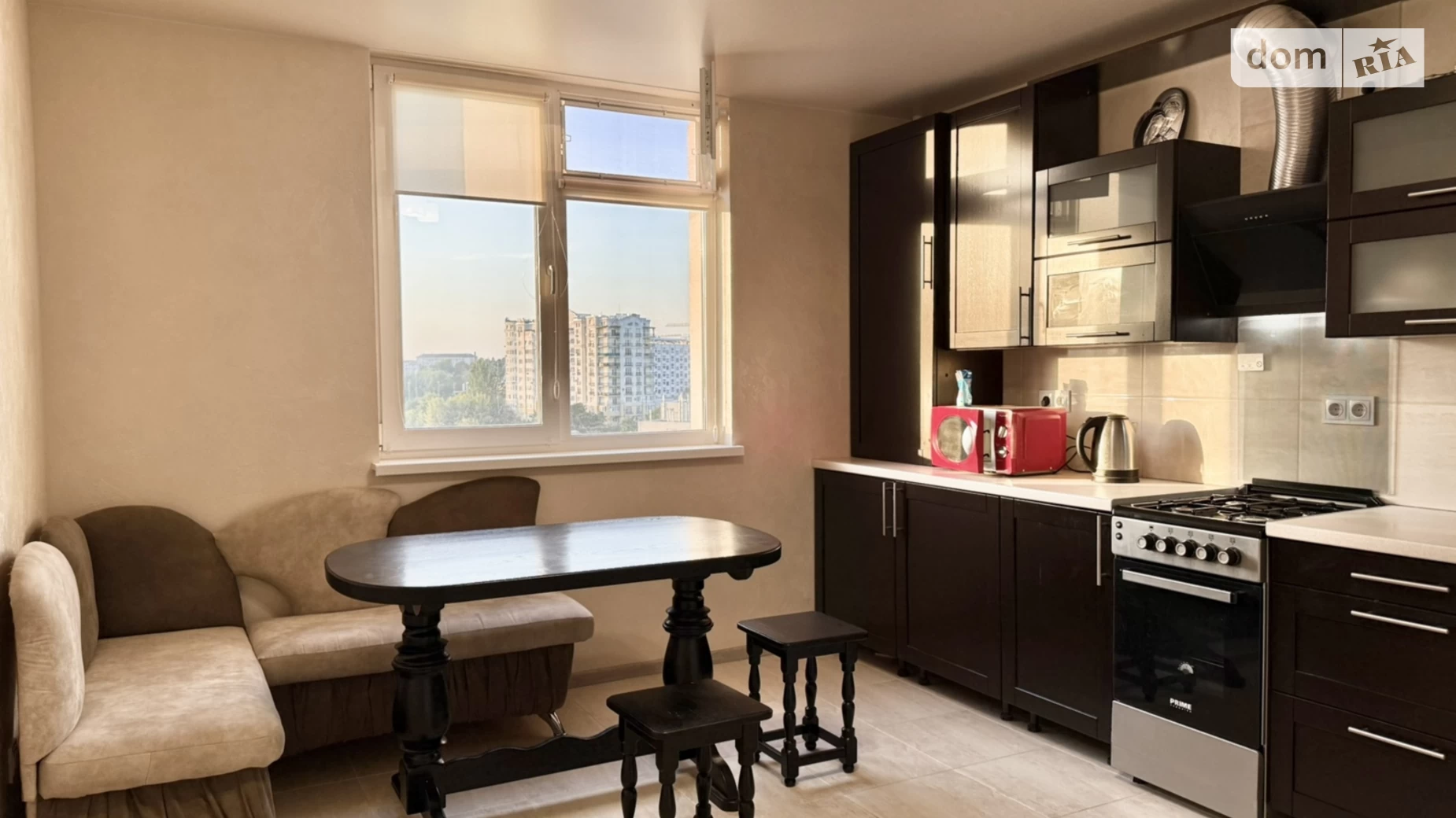 2-комнатная квартира 73 кв. м в Тернополе, ул. Белогорская - фото 4