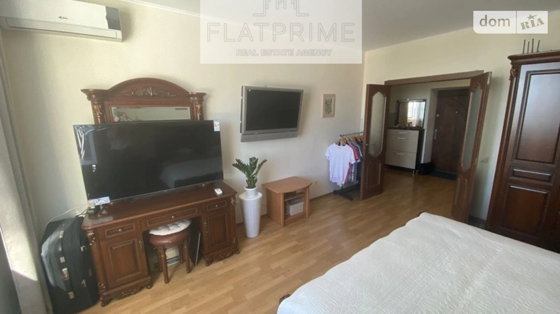 Продається 1-кімнатна квартира 51.7 кв. м у Києві, вул. Гришка Михайла, 9 - фото 2