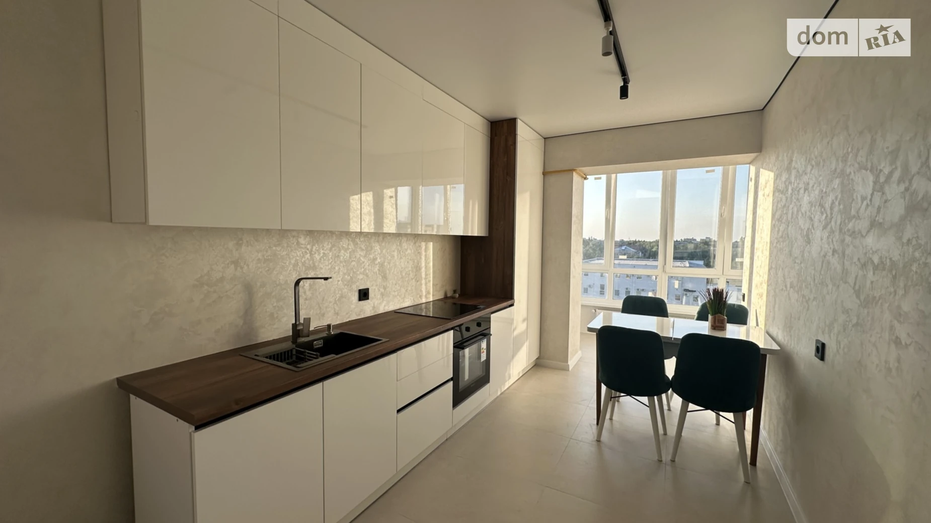 Продается 1-комнатная квартира 43 кв. м в Ровно, ул. Гайдамацкая, 13Б - фото 2