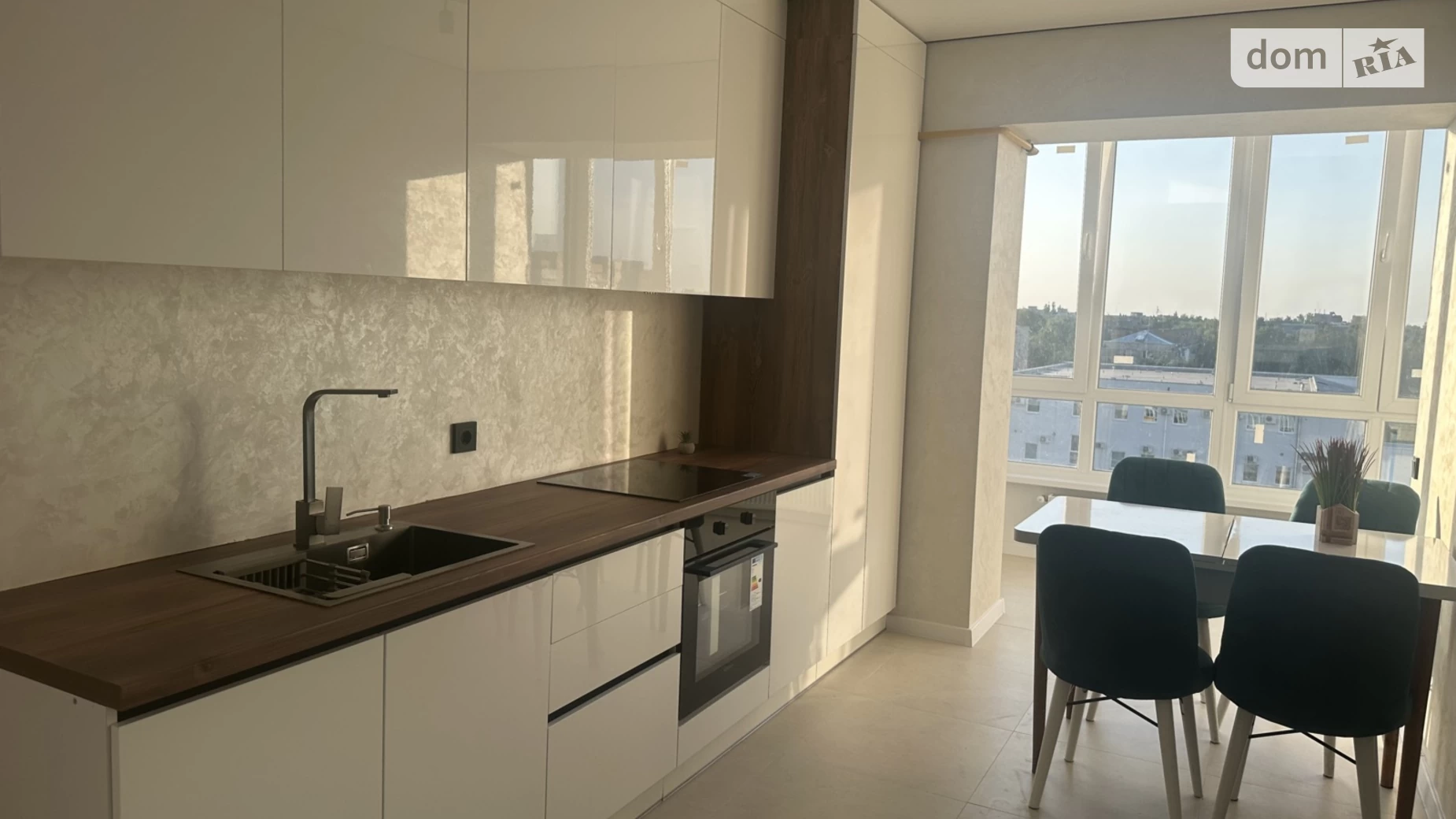 Продается 1-комнатная квартира 43 кв. м в Ровно, ул. Гайдамацкая, 13Б - фото 3