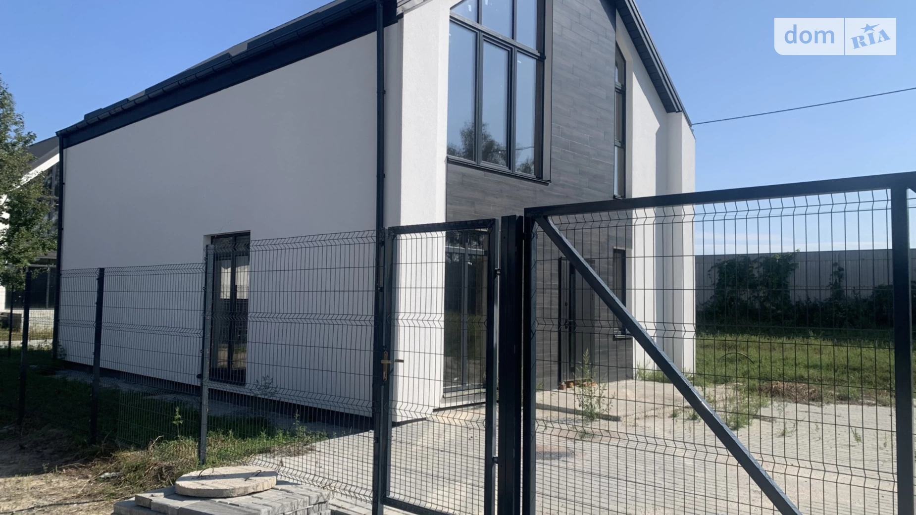 Продается дом на 2 этажа 142 кв. м с садом, цена: 105000 $ - фото 3