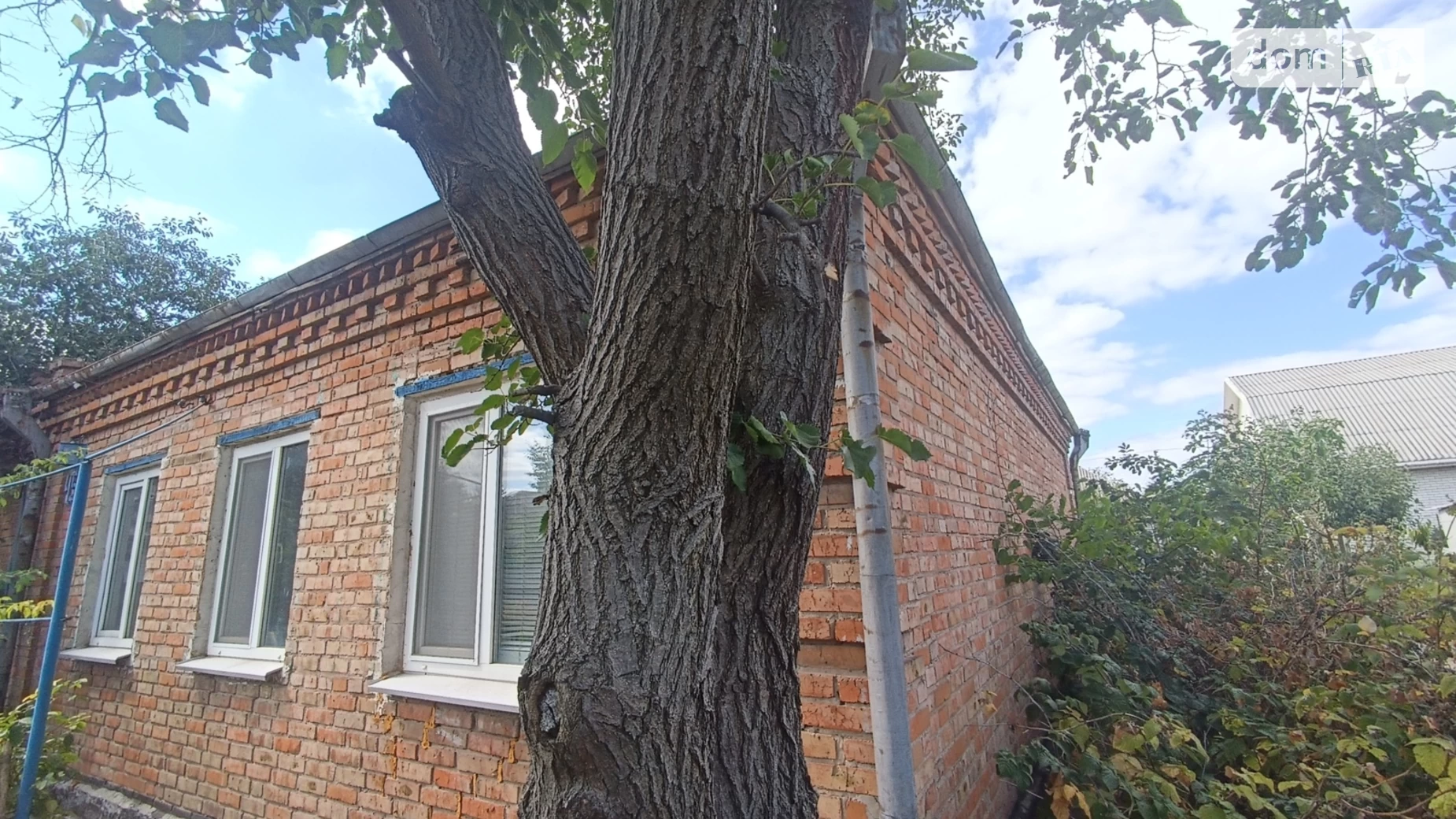 Продается одноэтажный дом 100 кв. м с верандой, цена: 30000 $ - фото 2