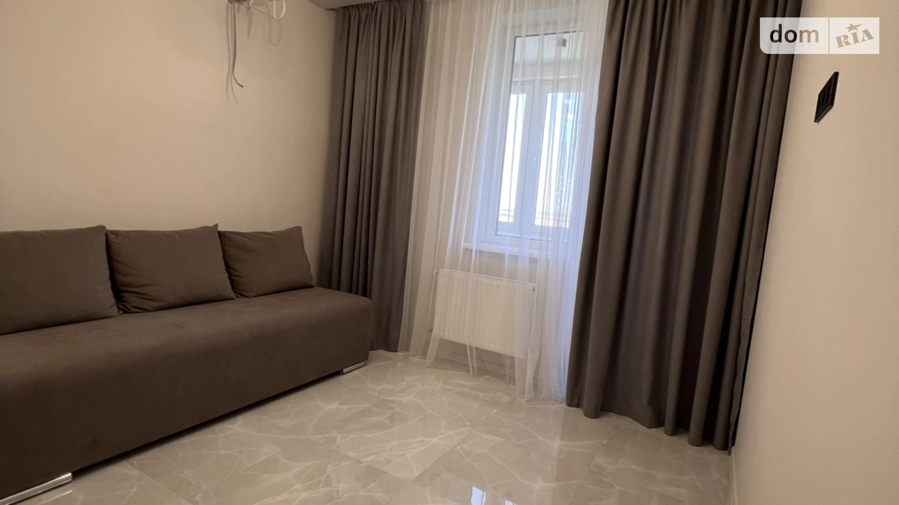 Продается 1-комнатная квартира 45 кв. м в Одессе, ул. Варненская - фото 2