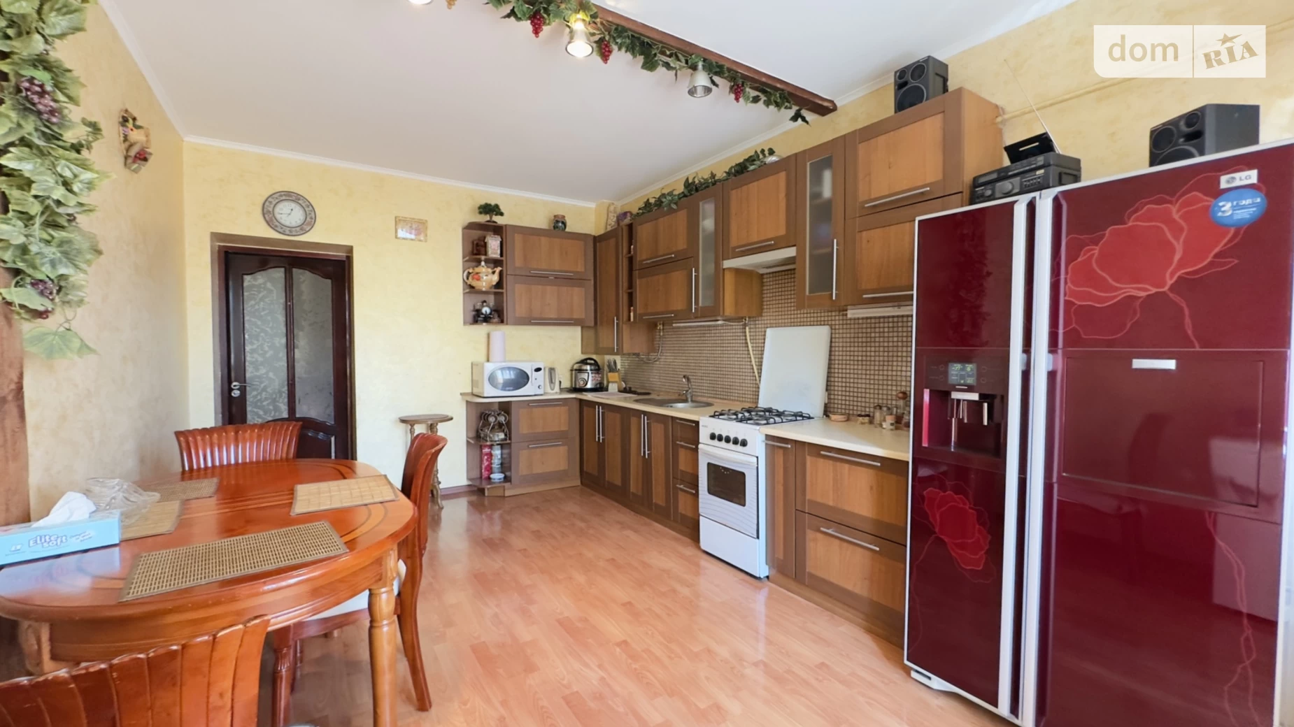 Продается 2-комнатная квартира 84 кв. м в Ровно, ул. Видинская, 39Б - фото 3