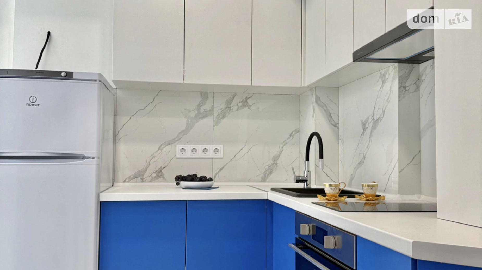 Продается 1-комнатная квартира 30.8 кв. м в Ирпене, ул. Университетская(Карла Маркса), 1Г - фото 2