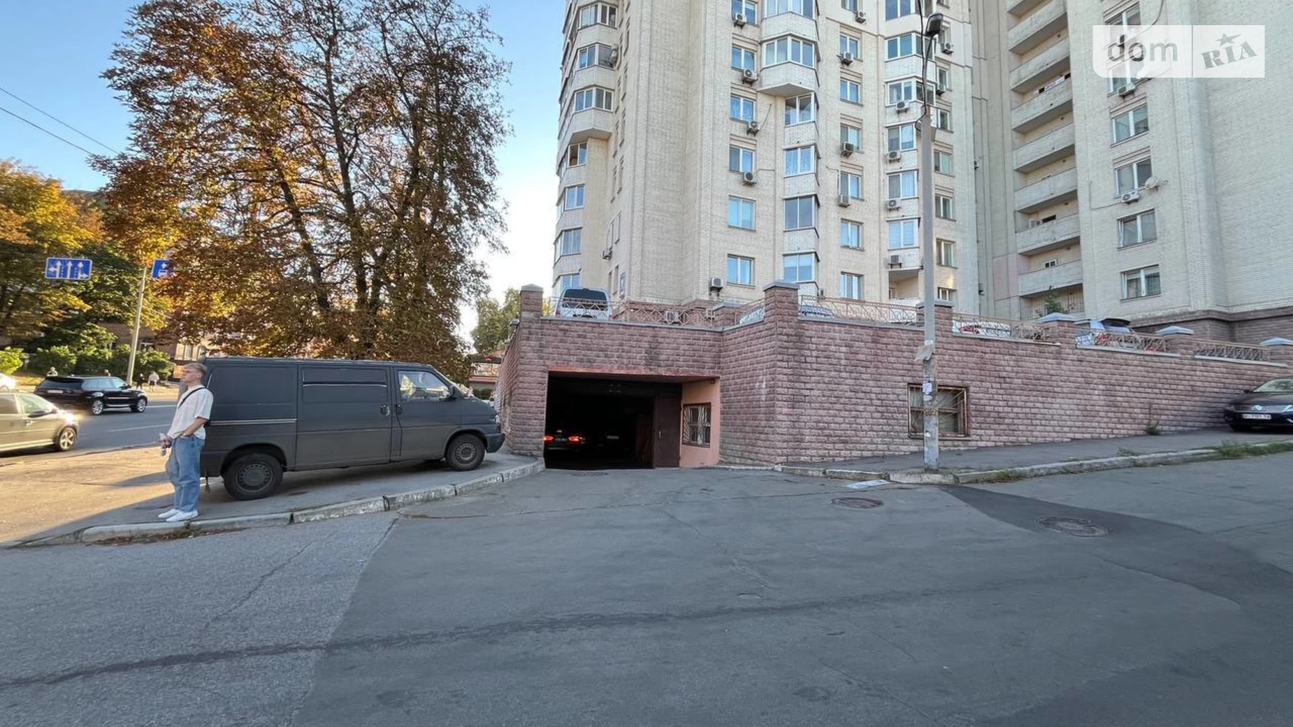 Продается подземный паркинг под легковое авто на 19 кв. м, цена: 12000 $ - фото 3