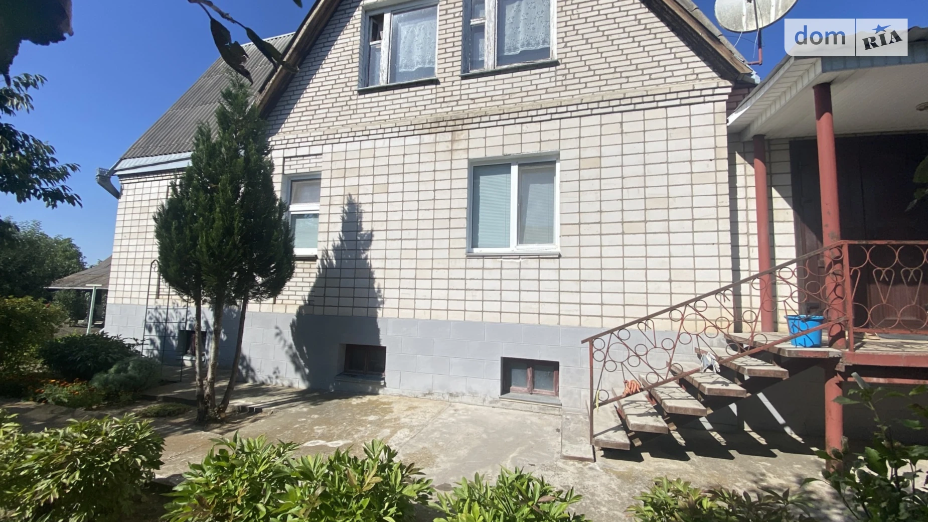 Продается дом на 2 этажа 180 кв. м с подвалом, цена: 110000 $ - фото 2