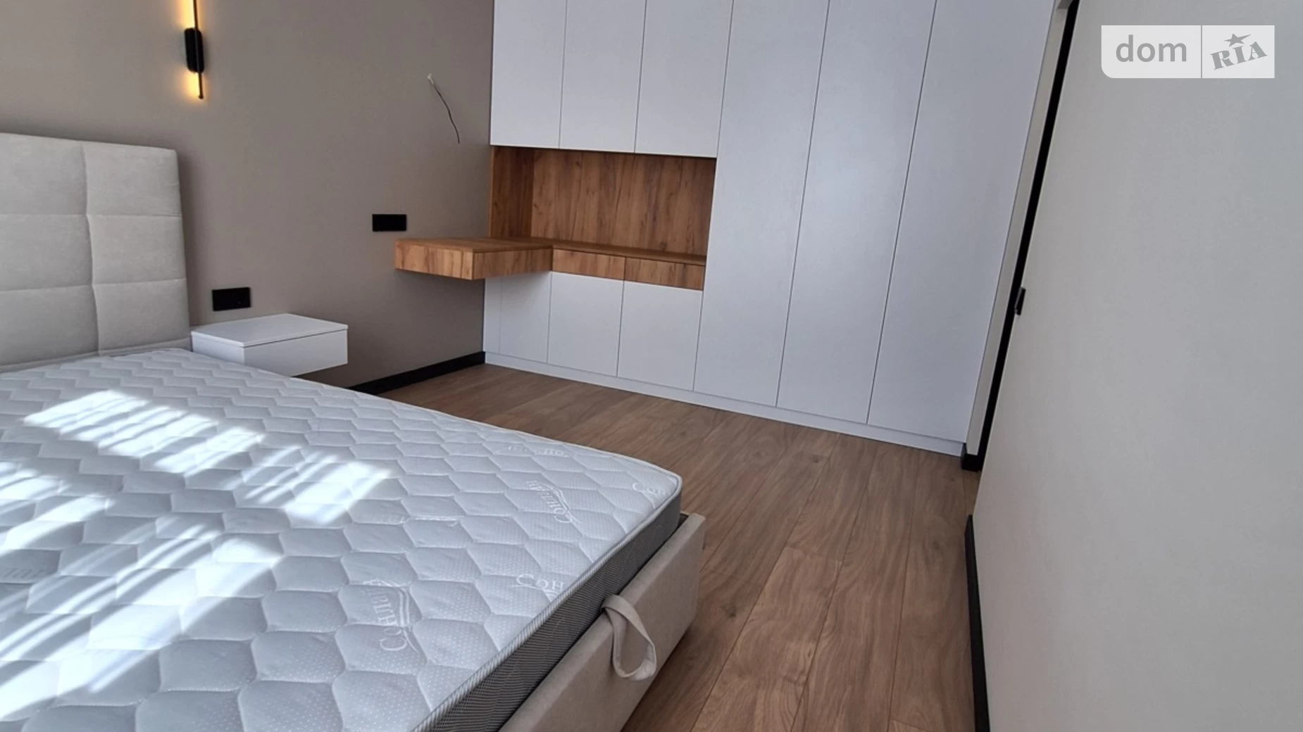 Продается 1-комнатная квартира 39 кв. м в Ирпене, ул. Ольги Кобылянской(Достоевского), 1В/25 - фото 3