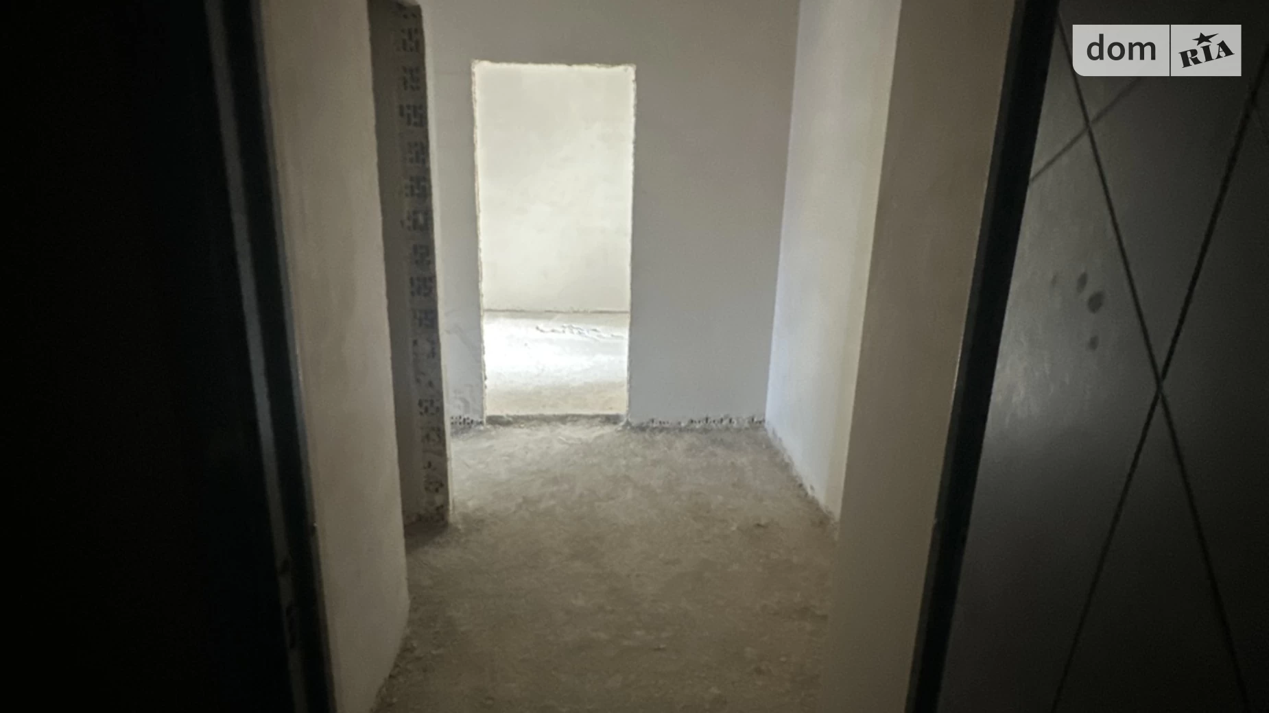 Продается 3-комнатная квартира 71 кв. м в Яремче, ул. Свободы, 301 - фото 2