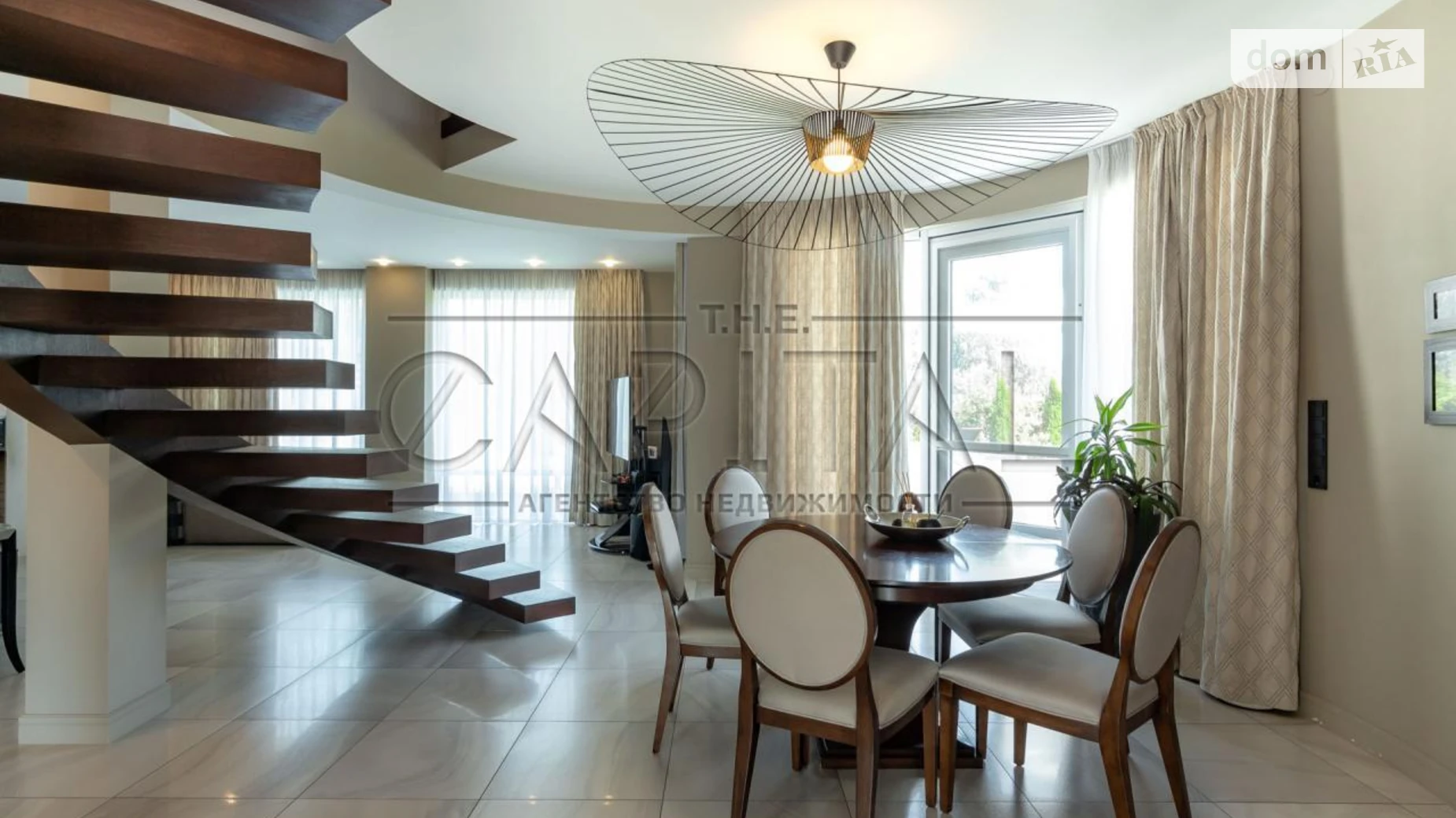 Продается дом на 2 этажа 360 кв. м с верандой, цена: 430000 $ - фото 2