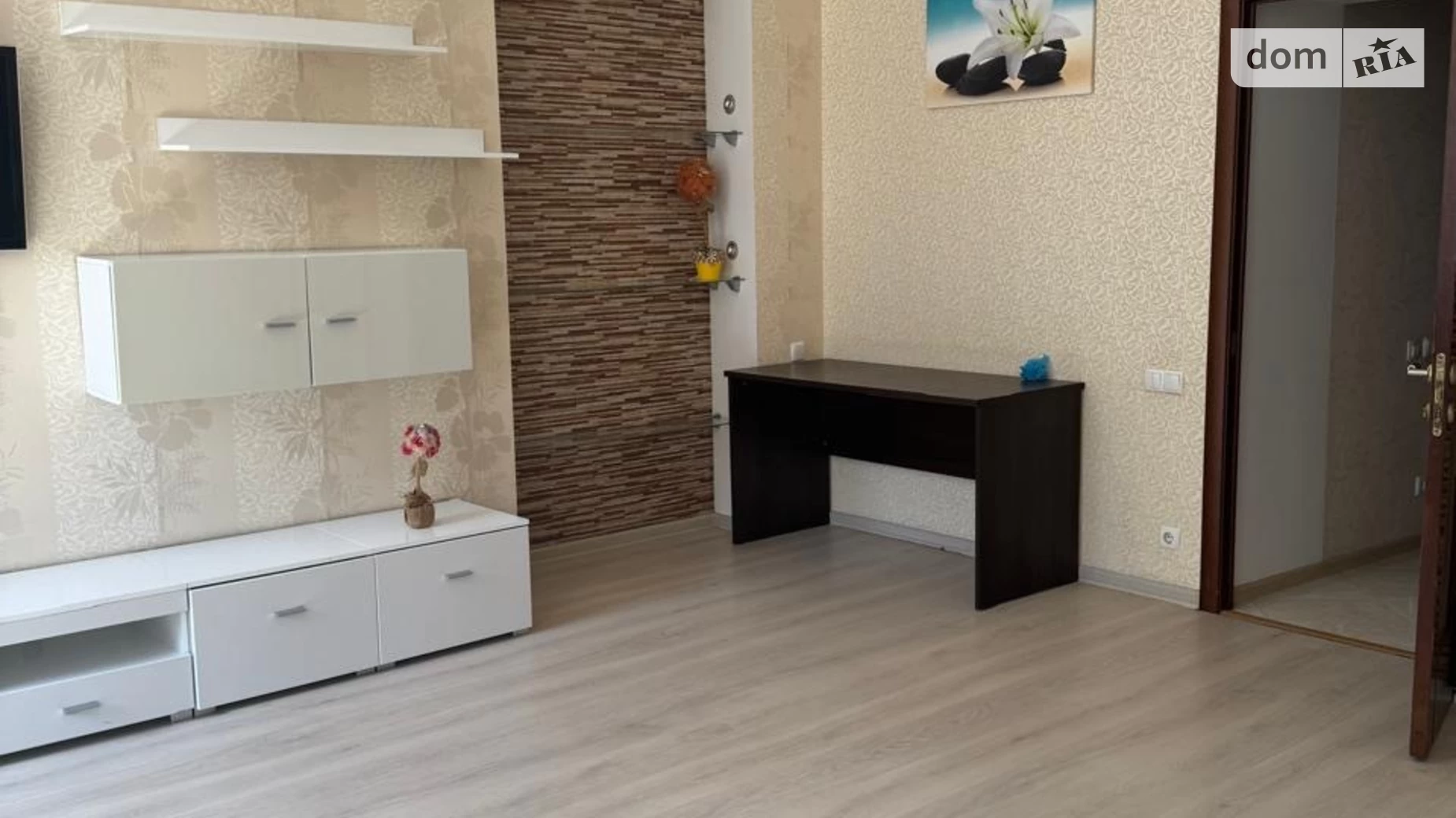 Сдается в аренду 2-комнатная квартира 80.7 кв. м в Одессе, ул. Дерибасовская, 10 - фото 3