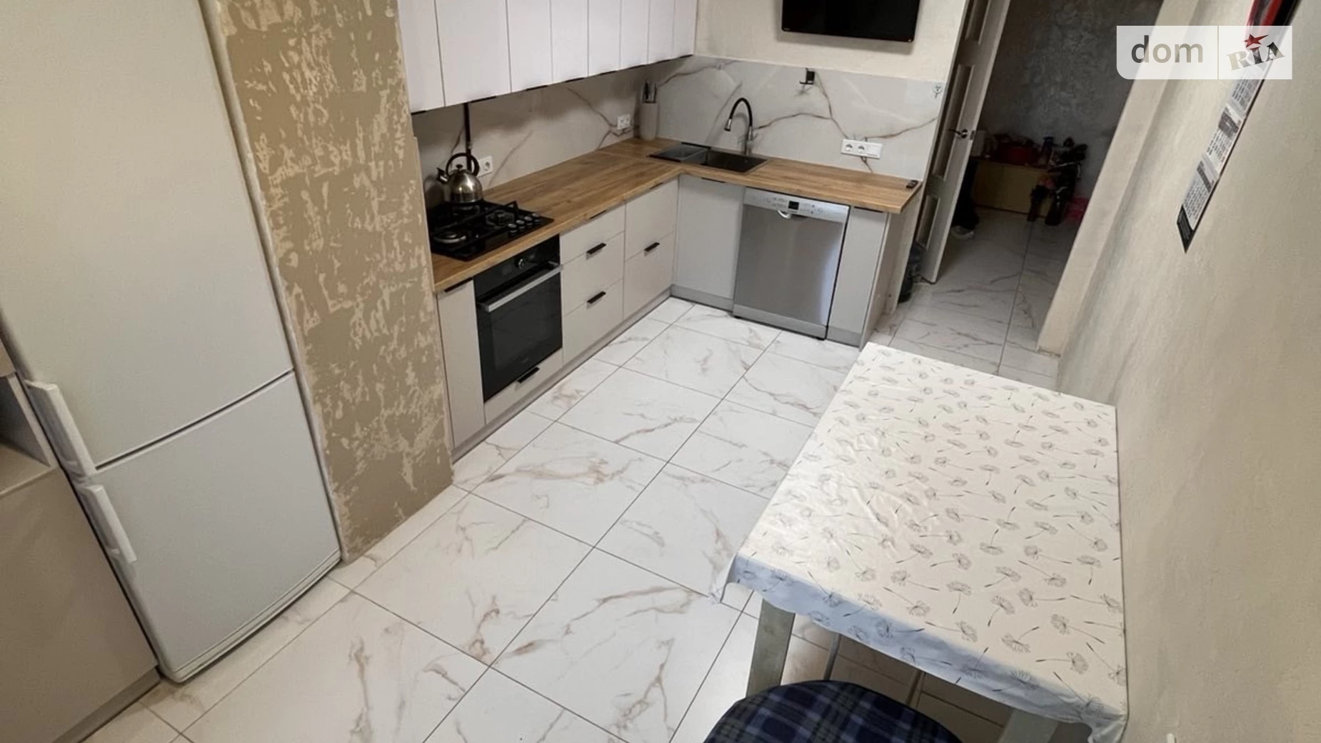 2-комнатная квартира 64.5 кв. м в Луцке, ул. Звездная(Арцеулова), 10 - фото 4