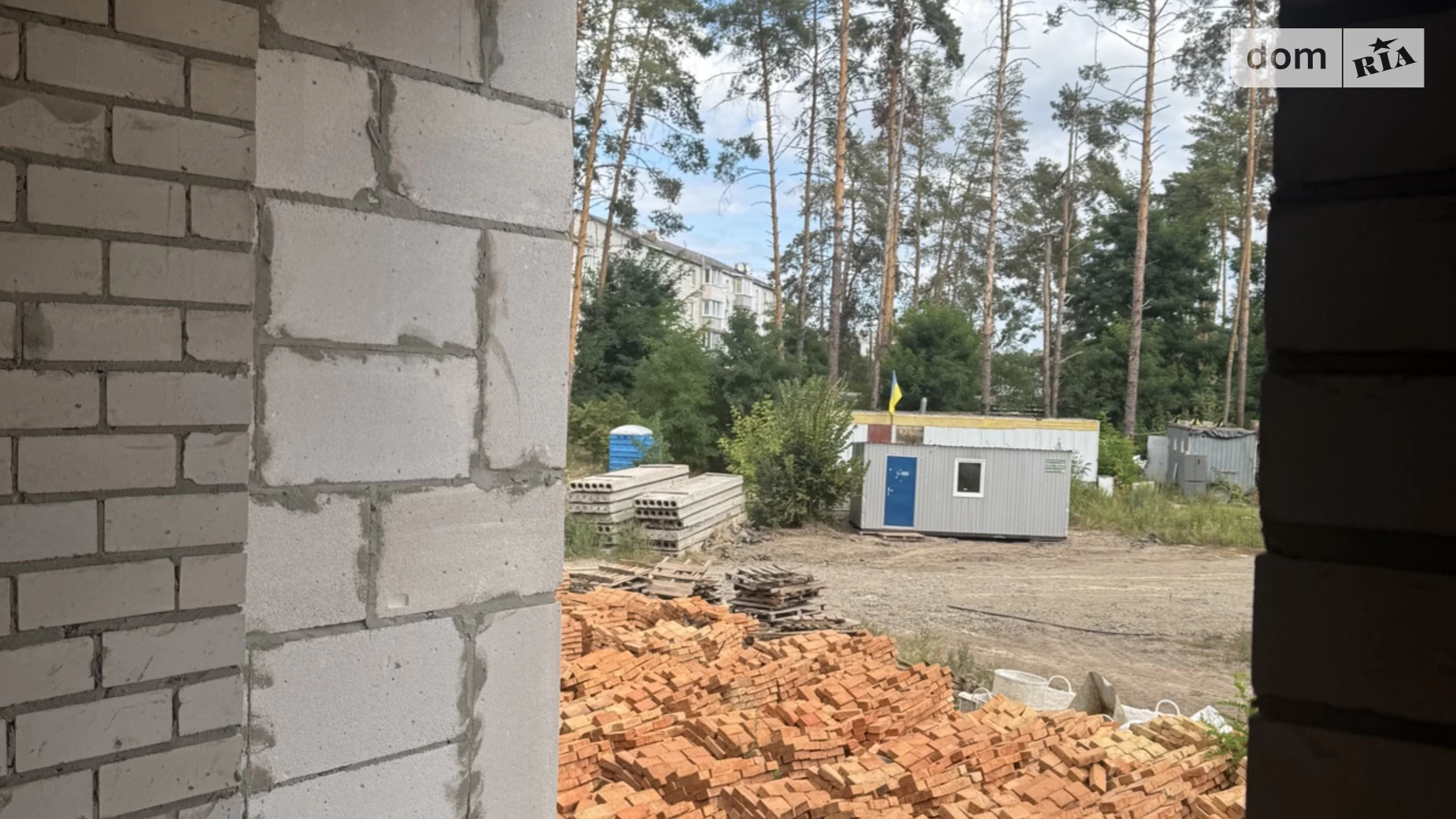 Продается 2-комнатная квартира 58 кв. м в Гостомеле, ул. Соборная, 1 - фото 3