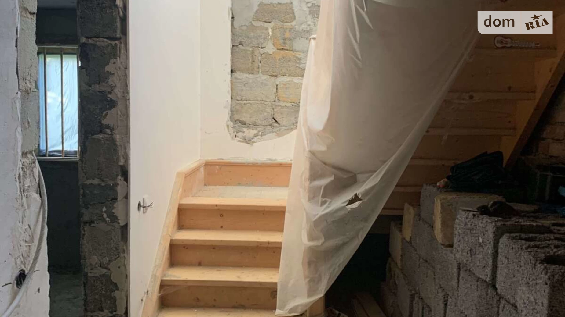 Продается дом на 2 этажа 268.1 кв. м с гаражом, цена: 45000 $ - фото 4