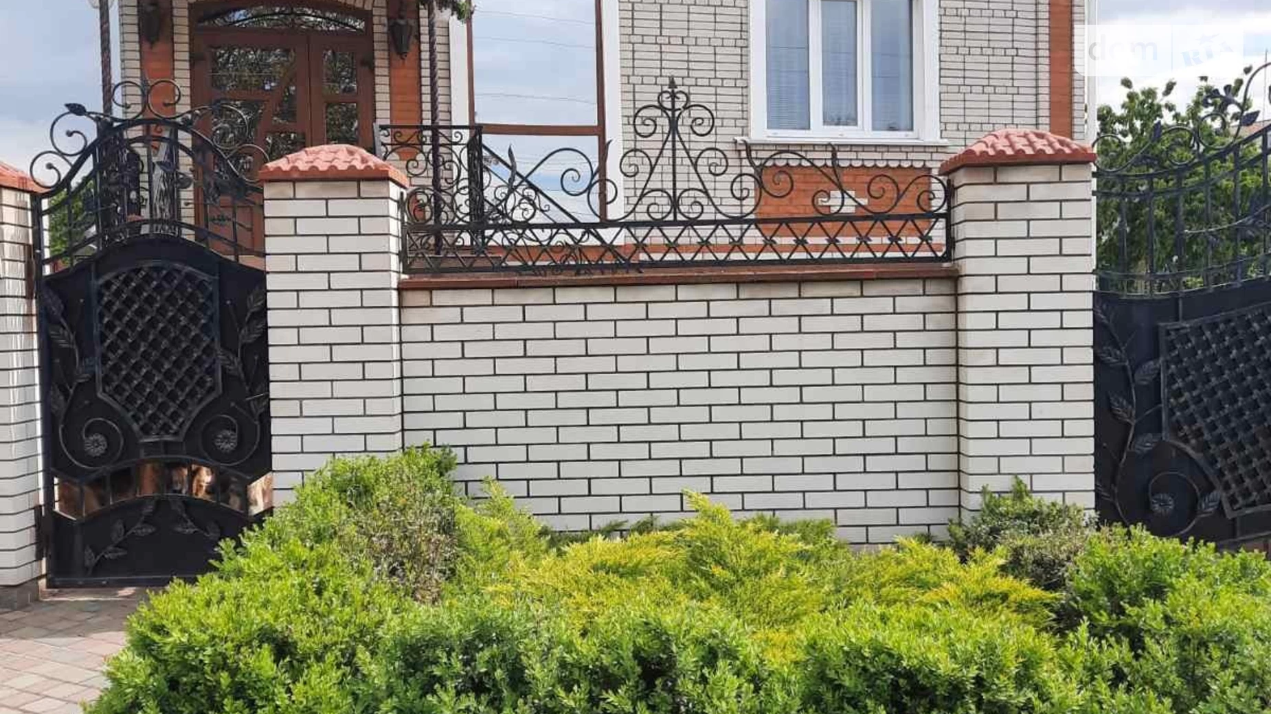 Продается дом на 3 этажа 185.8 кв. м с баней/сауной, цена: 112000 $ - фото 3