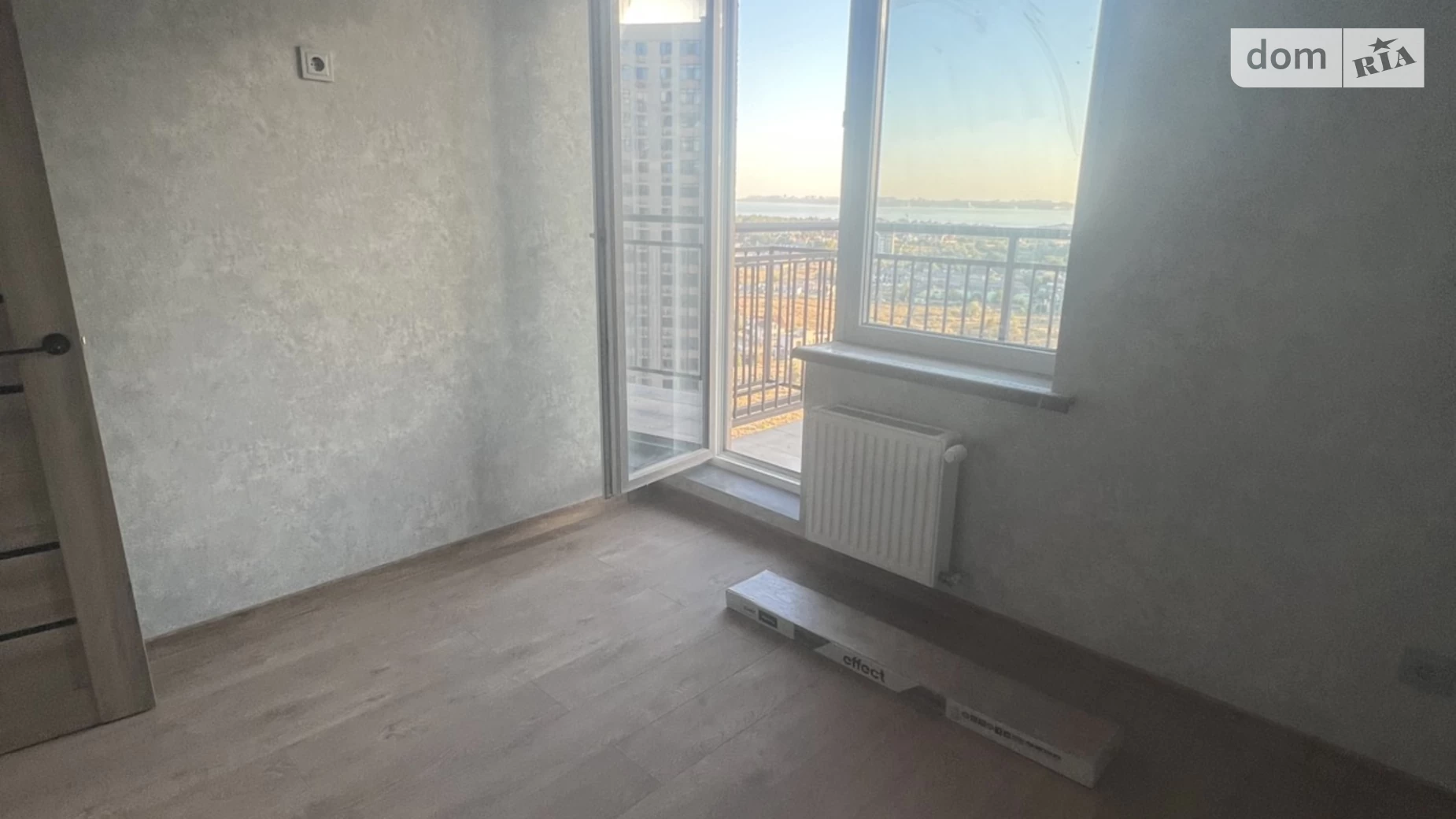 Продається 2-кімнатна квартира 43 кв. м у Крижанівка, вул. Академіка Сахарова - фото 2