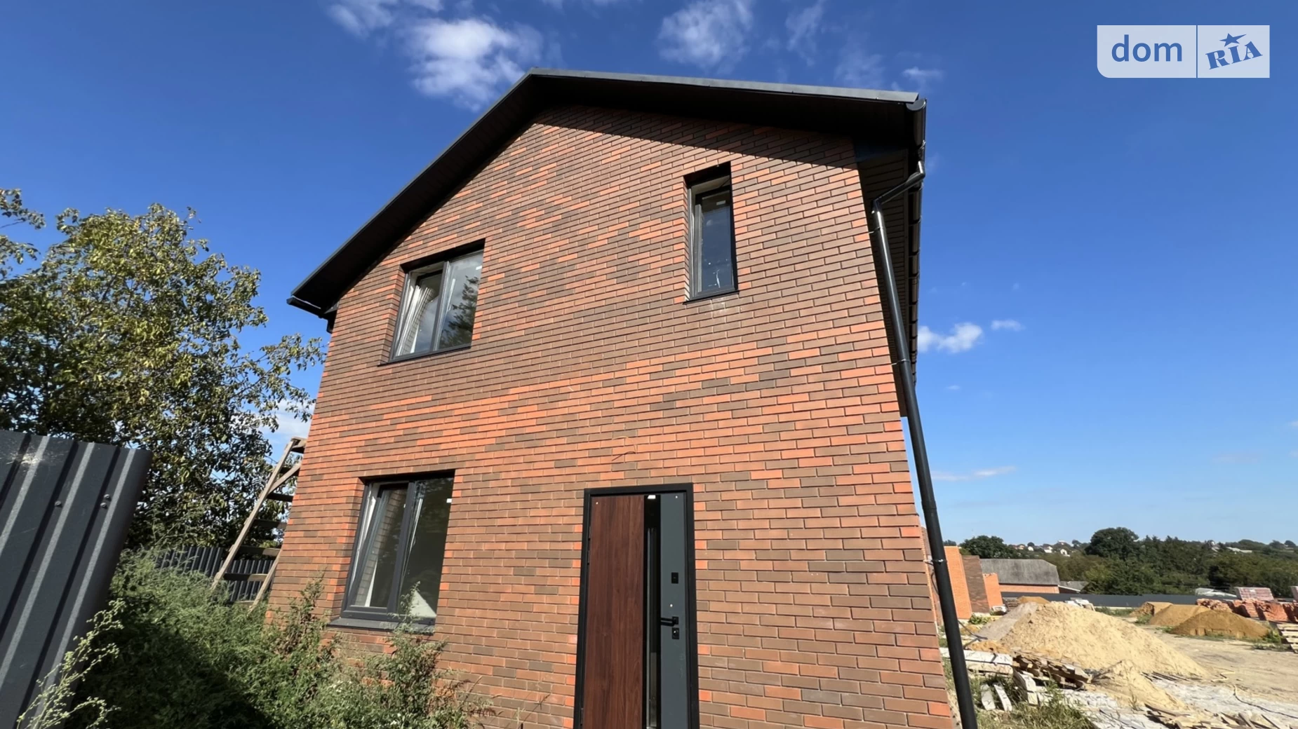 Продается дом на 2 этажа 107 кв. м с камином, цена: 88000 $ - фото 2