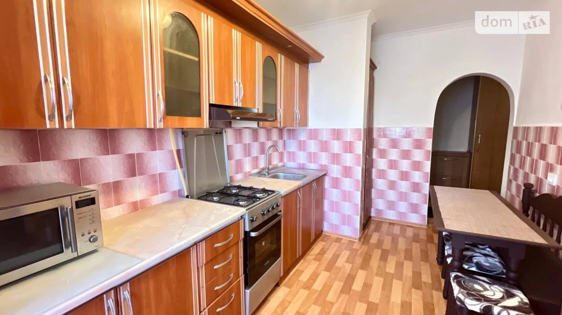 Продается 3-комнатная квартира 65 кв. м в Ровно, ул. Волынской Дивизии - фото 2