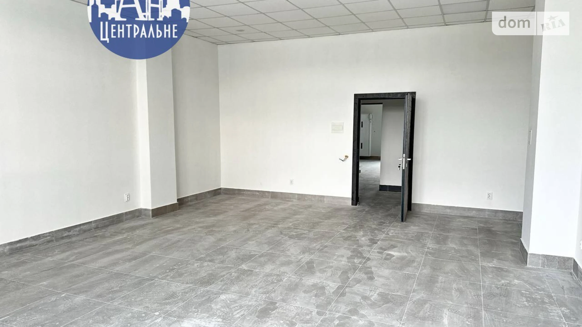 Сдается в аренду офис 48 кв. м в бизнес-центре, цена: 576 $ - фото 3