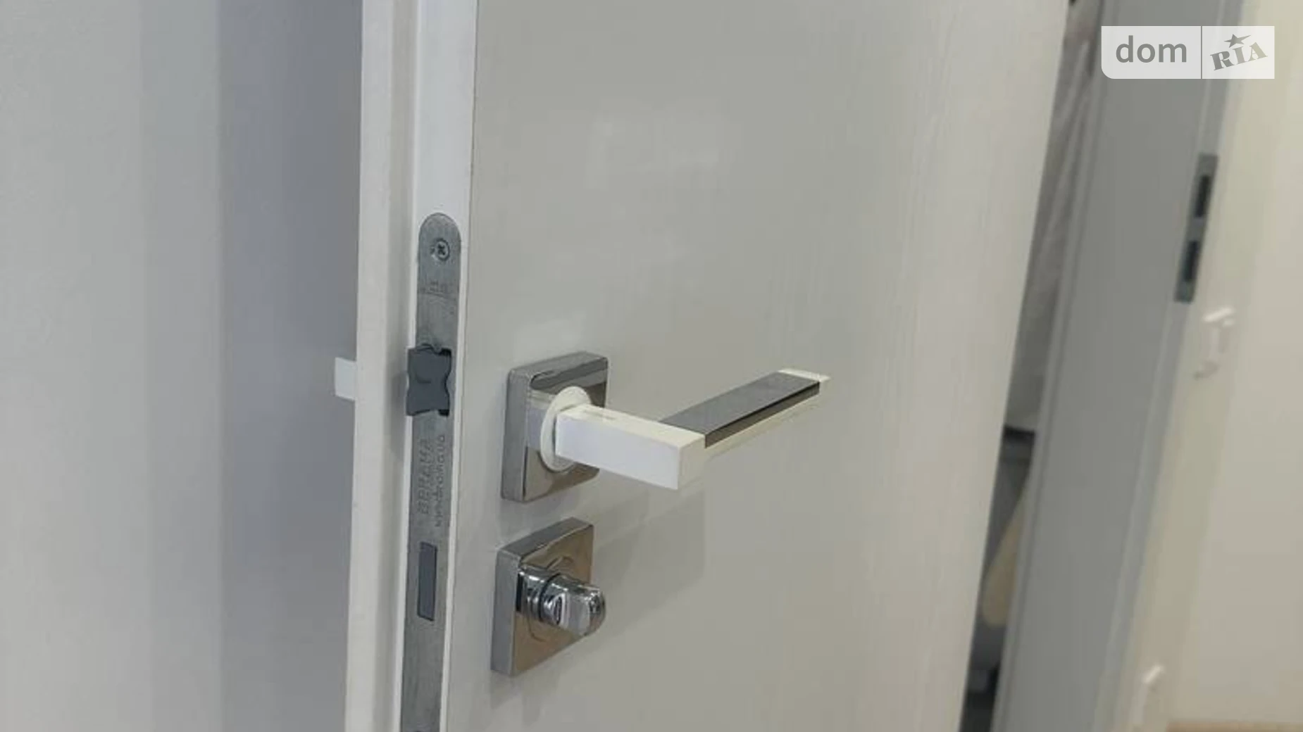 Продается 2-комнатная квартира 110.5 кв. м в Одессе, ул. Березовая, 2 корпус 2 - фото 4