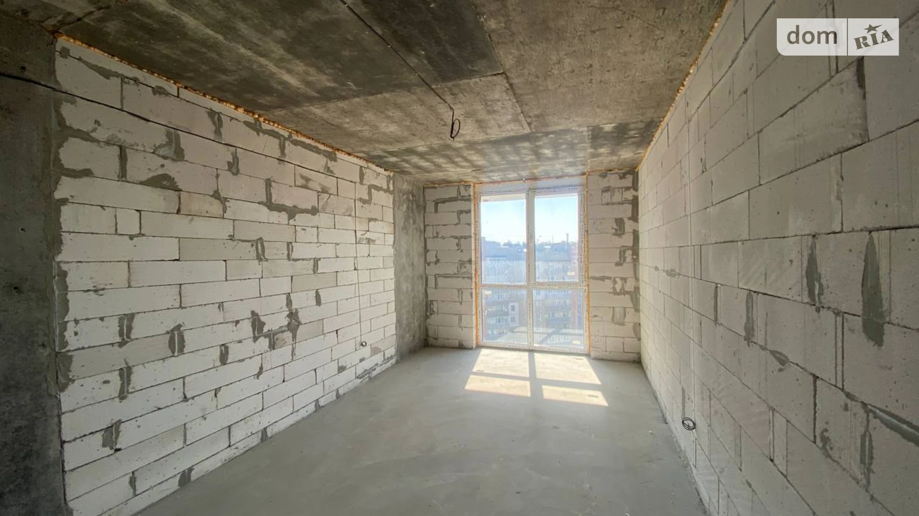 3-комнатная квартира 93 кв. м в Тернополе, ул. Евгения Коновальца - фото 2