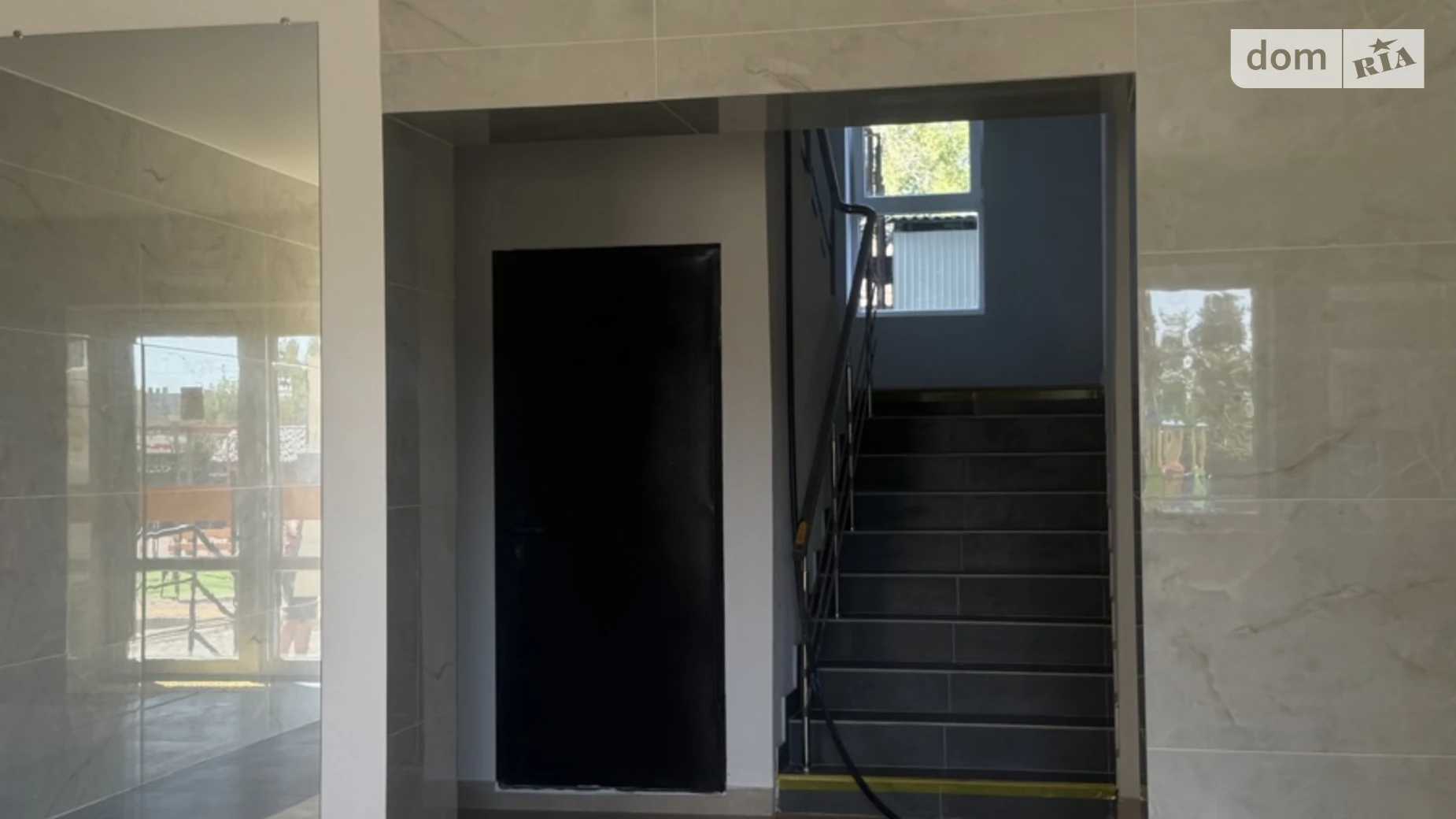 Продається 1-кімнатна квартира 43 кв. м у Миколаєві - фото 2