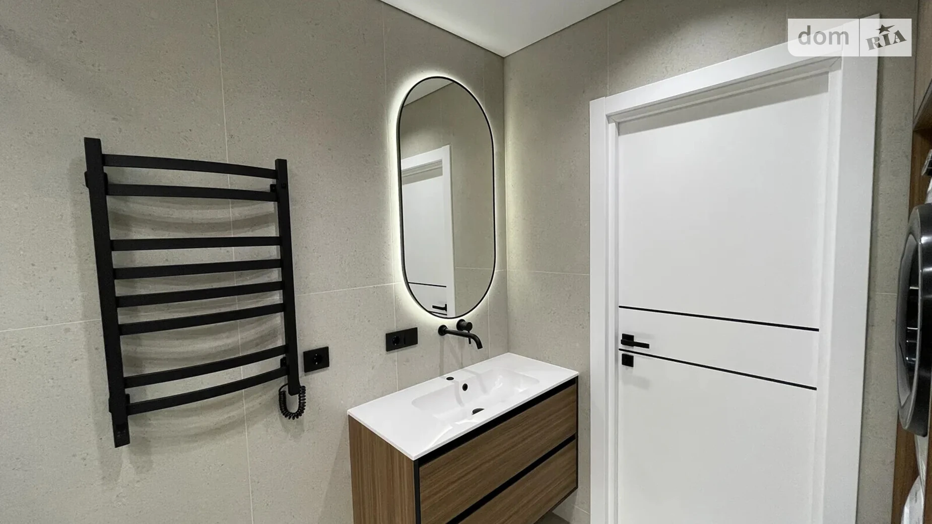 Продается 1-комнатная квартира 39 кв. м в Ивано-Франковске, бул. Южный - фото 2