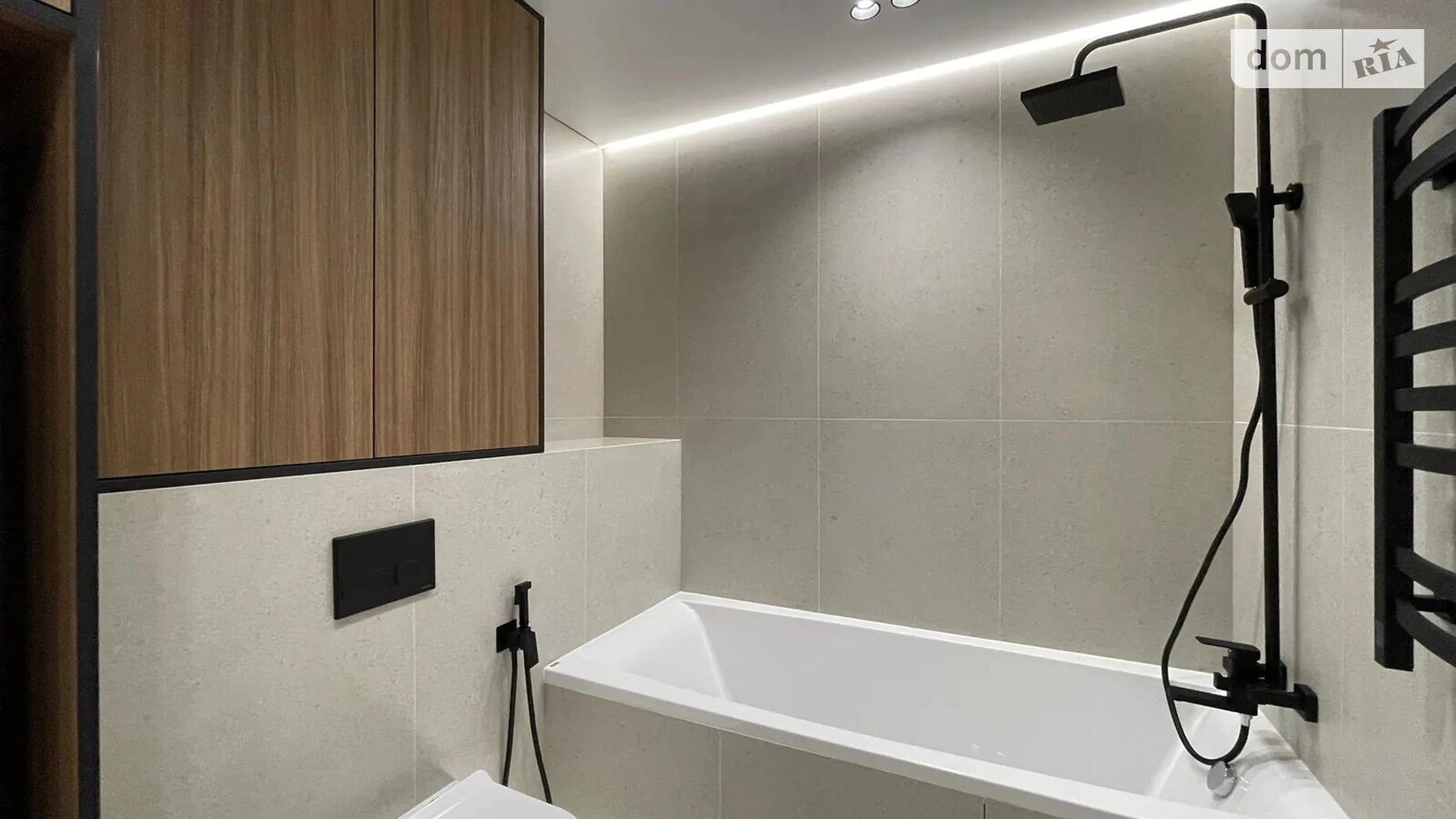 Продается 1-комнатная квартира 39 кв. м в Ивано-Франковске, бул. Южный - фото 4