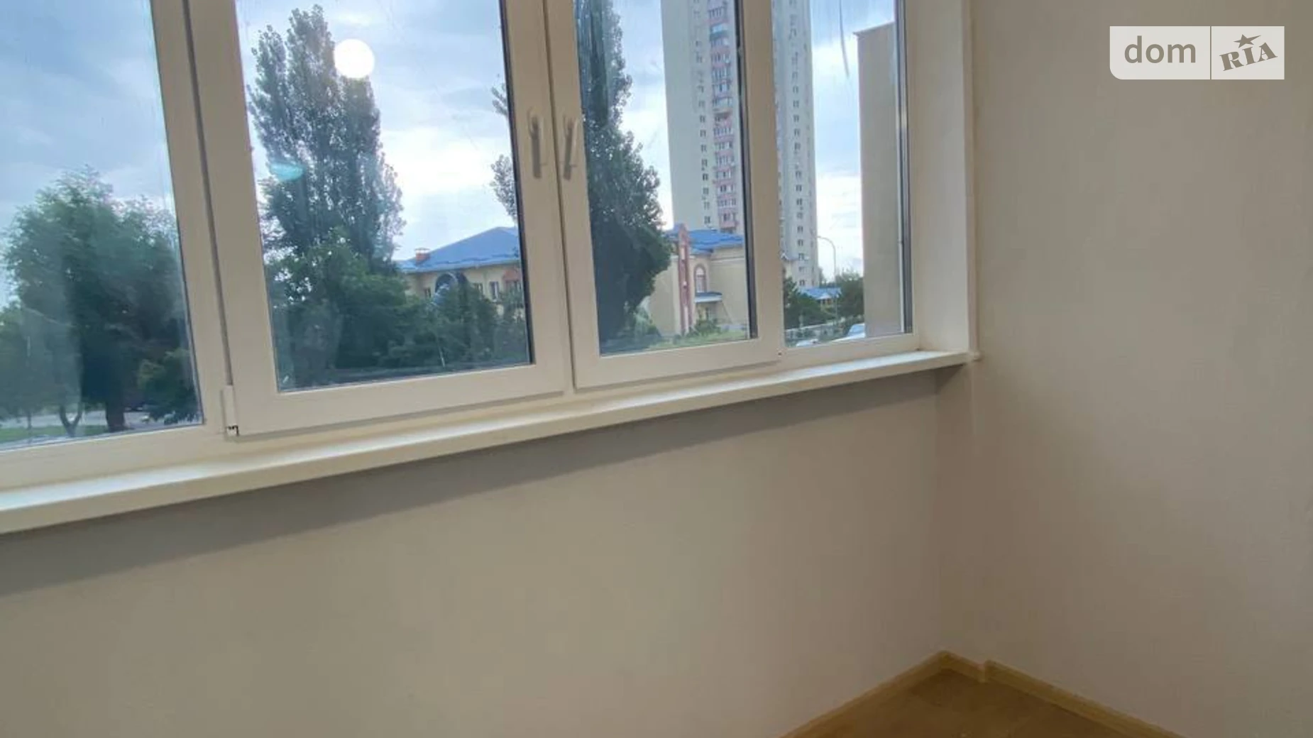 Продается 3-комнатная квартира 90.5 кв. м в Киеве, ул. Милославская, 12 - фото 3