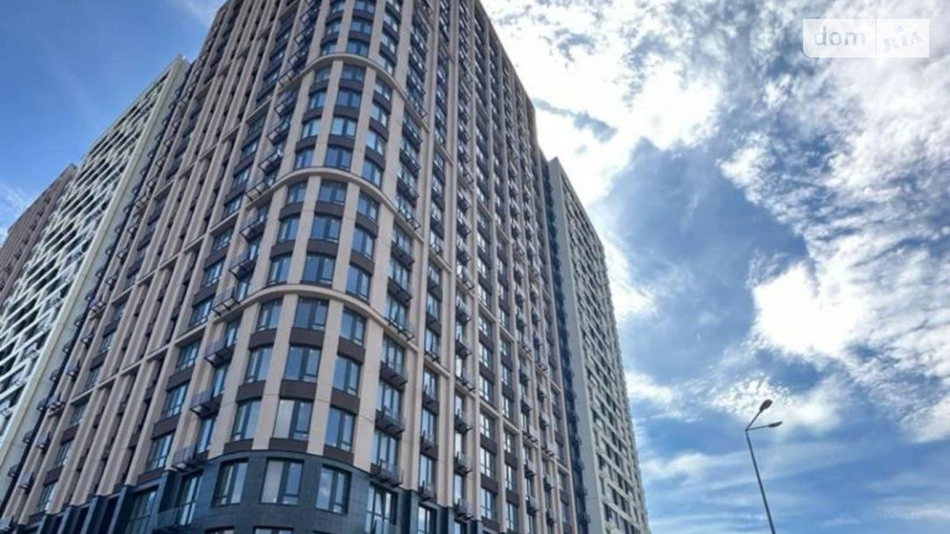 Продается 3-комнатная квартира 97 кв. м в Одессе, ул. Ивана Франко, 40 корпус 1 - фото 2