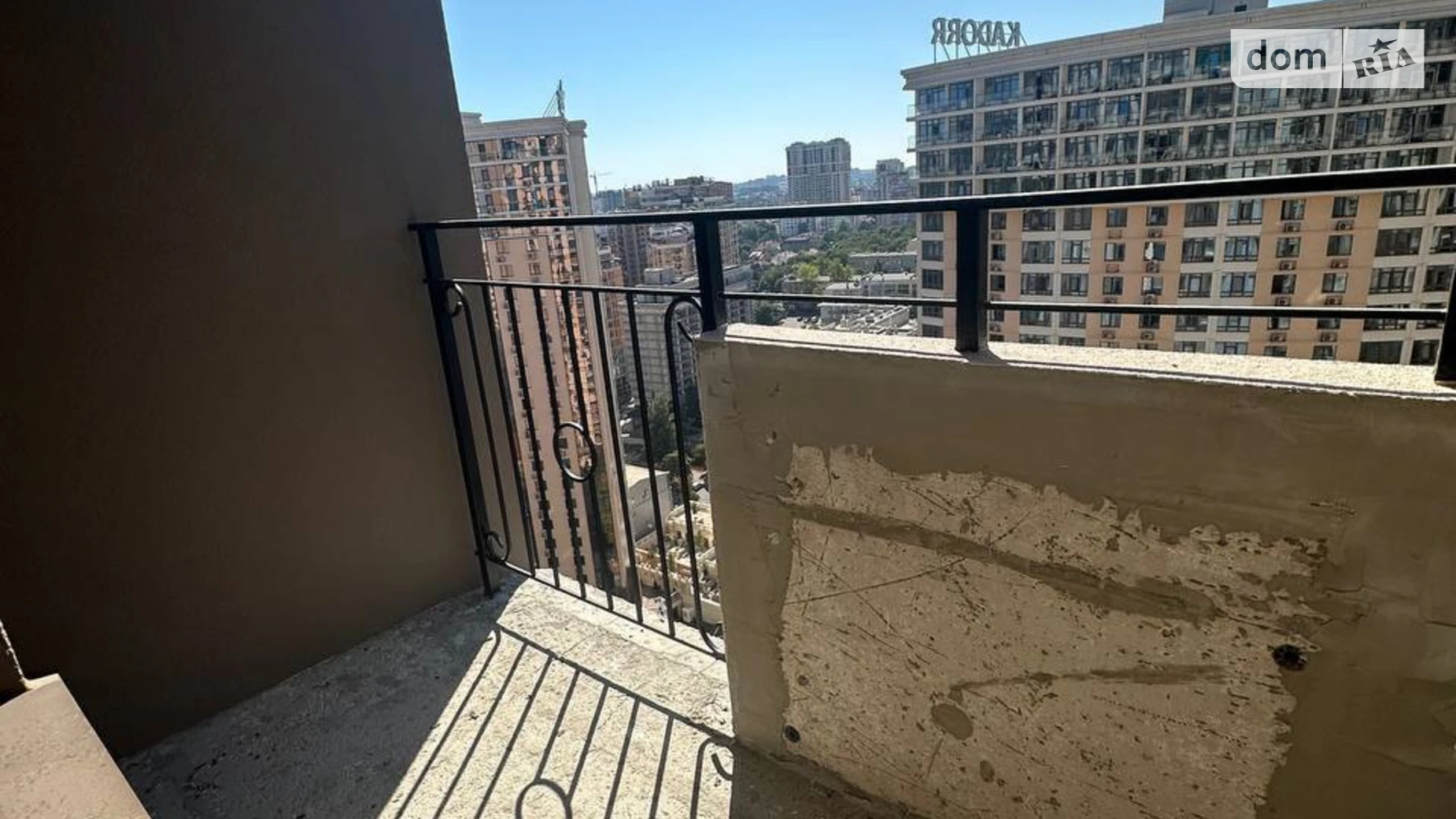 Продается 1-комнатная квартира 42.5 кв. м в Одессе, ул. Генуэзская, 1/1 - фото 2