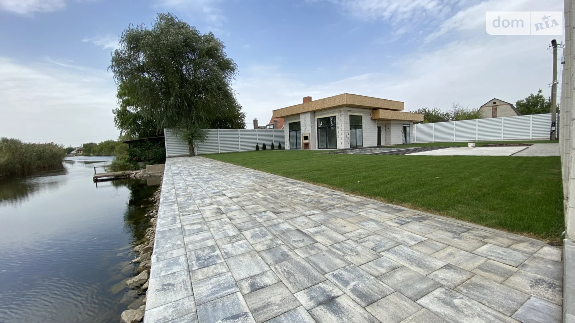 Продается одноэтажный дом 101.4 кв. м с подвалом, цена: 140000 $ - фото 2