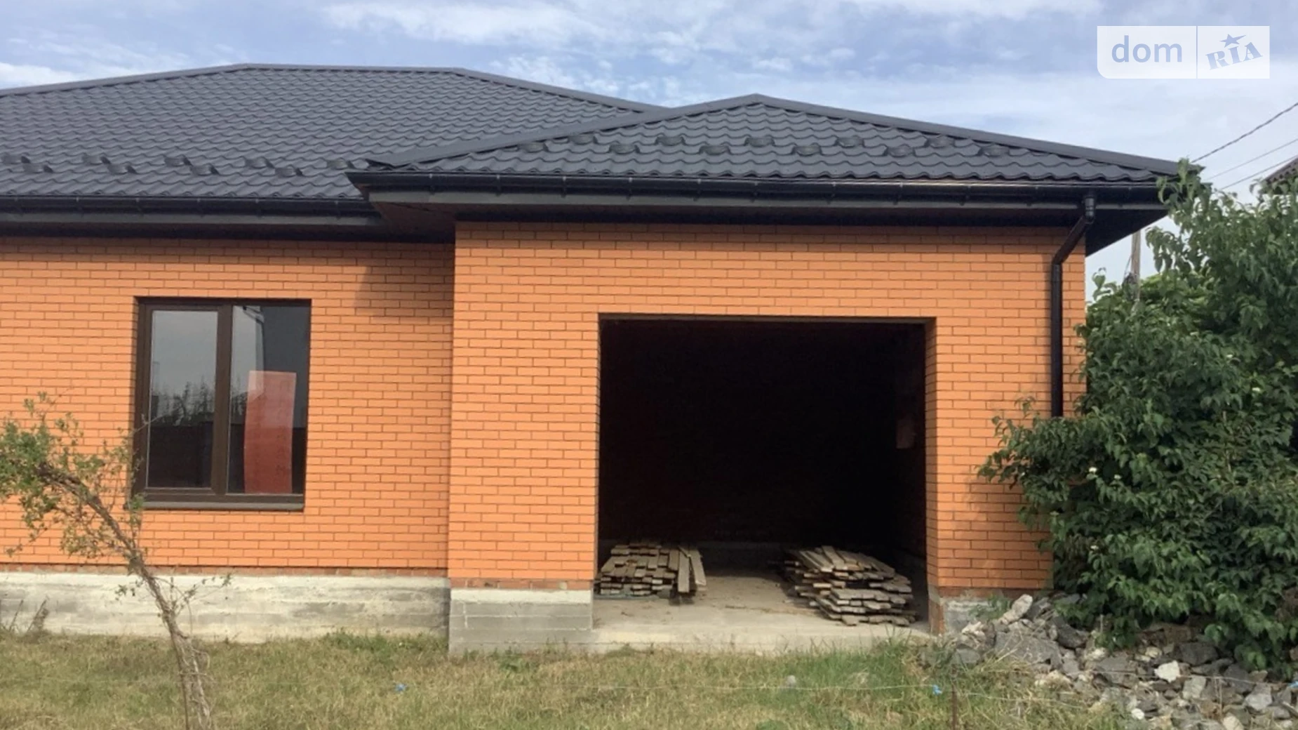 Продается одноэтажный дом 100 кв. м с мансардой, цена: 130000 $ - фото 2