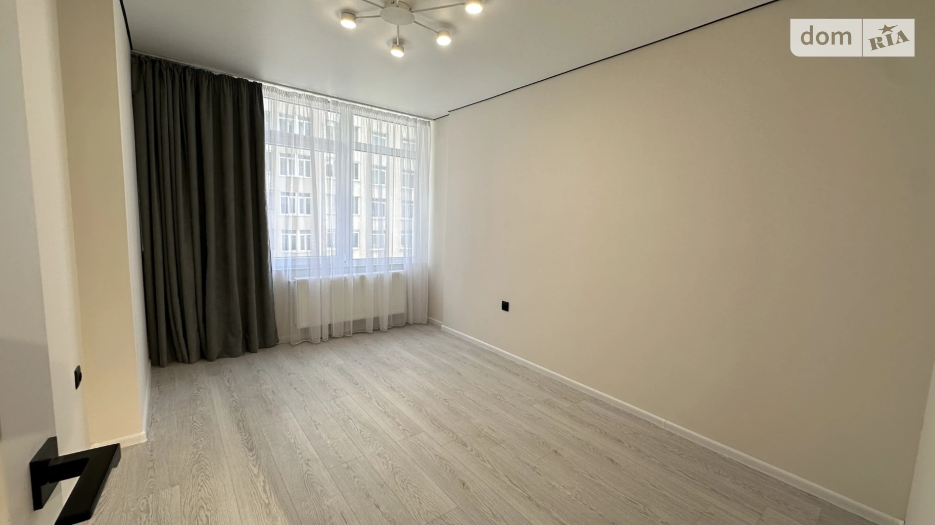 2-комнатная квартира 64 кв. м в Тернополе, ул. Смакулы - фото 5