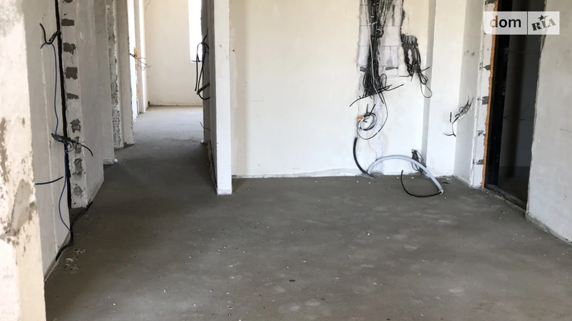 Продается 3-комнатная квартира 97 кв. м в Черновцах, ул. Владимира Великого(Герцена), 2В - фото 3