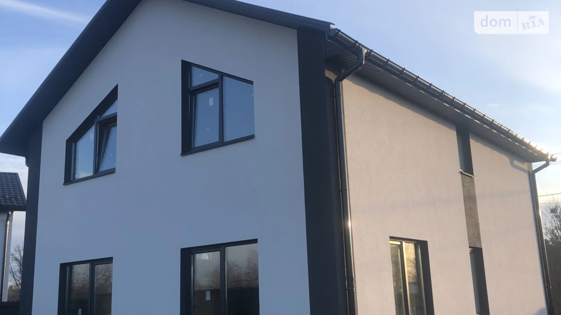 Продается дом на 2 этажа 138 кв. м с бассейном, цена: 75000 $ - фото 4