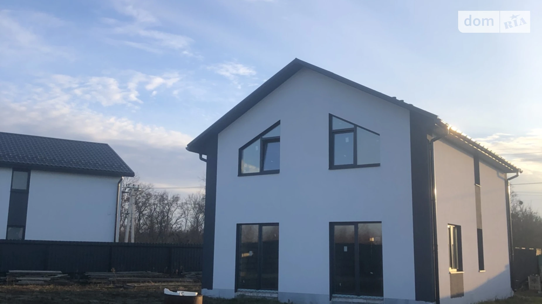 Продается дом на 2 этажа 138 кв. м с бассейном, цена: 75000 $ - фото 5