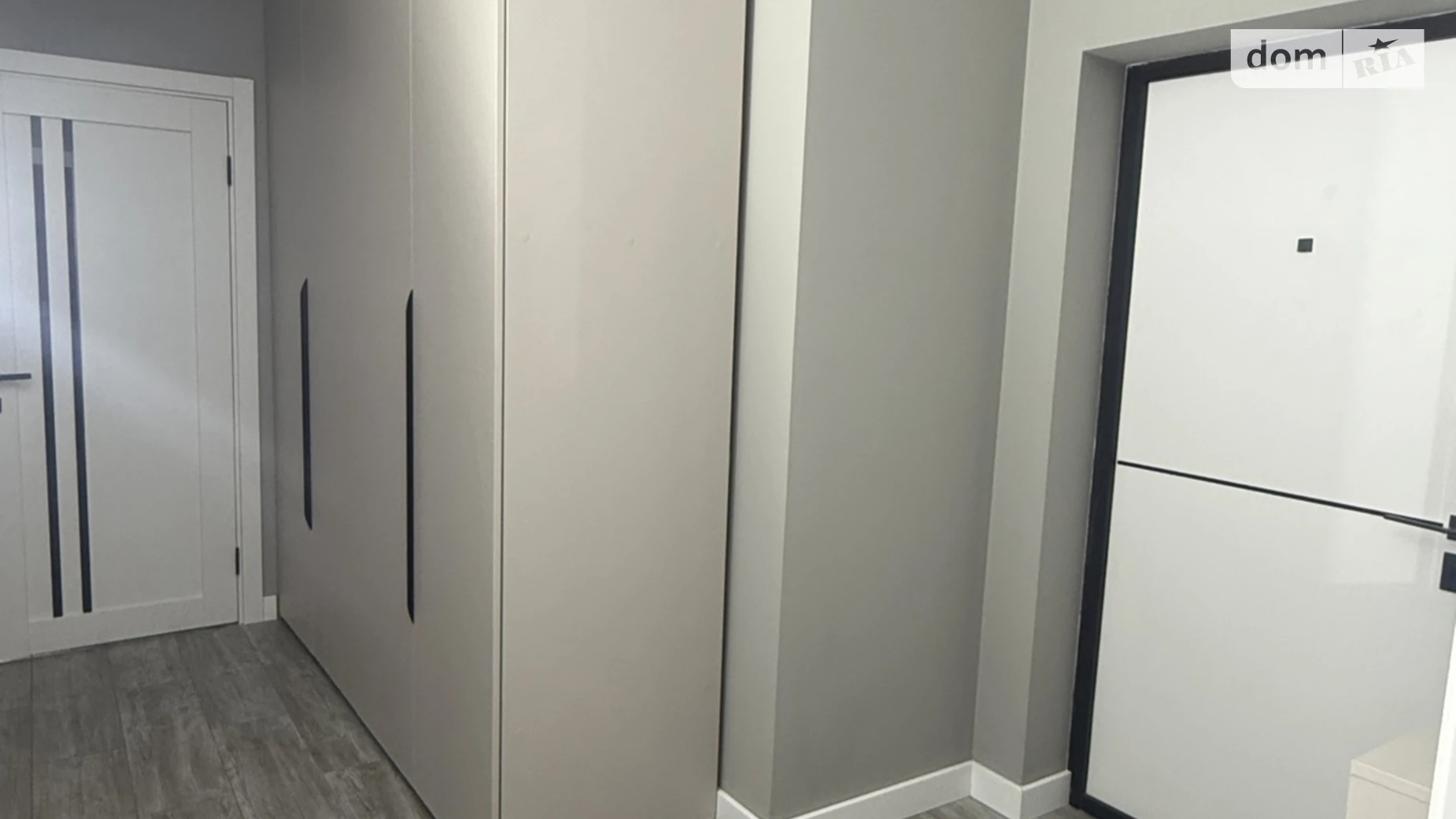 Продается 1-комнатная квартира 54 кв. м в Ужгороде, ул. Собранецкая, 112 - фото 4