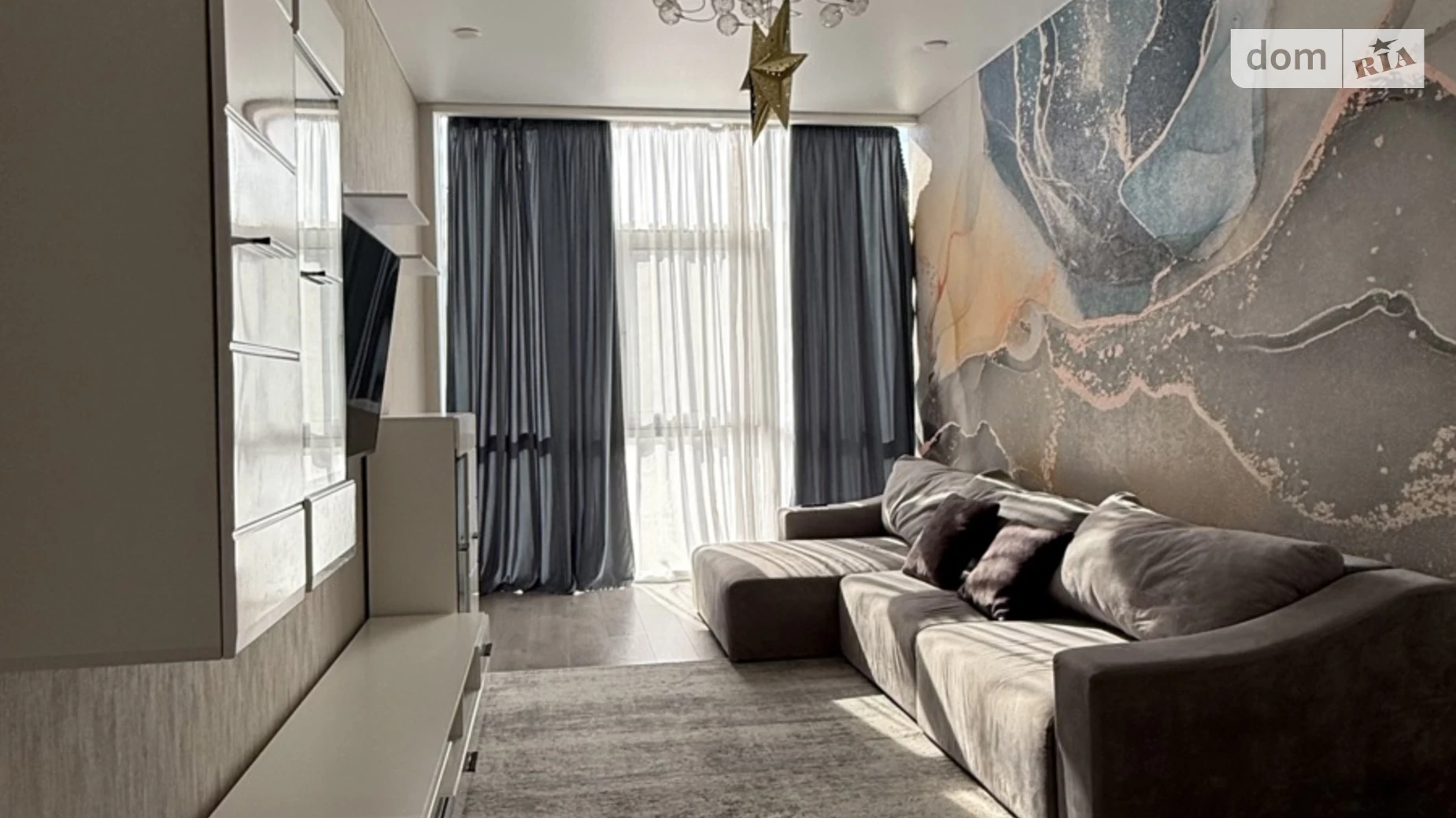 Продается 2-комнатная квартира 66 кв. м в, цена: 75000 $ - фото 2