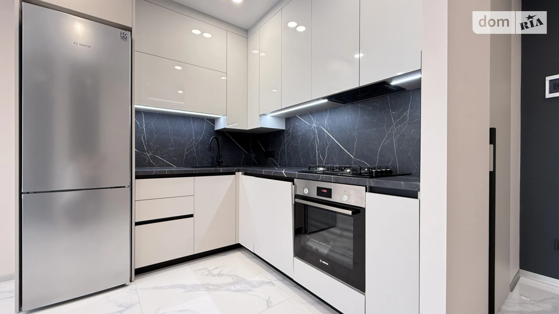 Продается 1-комнатная квартира 45 кв. м в Ровно, ул. Студенческая, 24 - фото 3