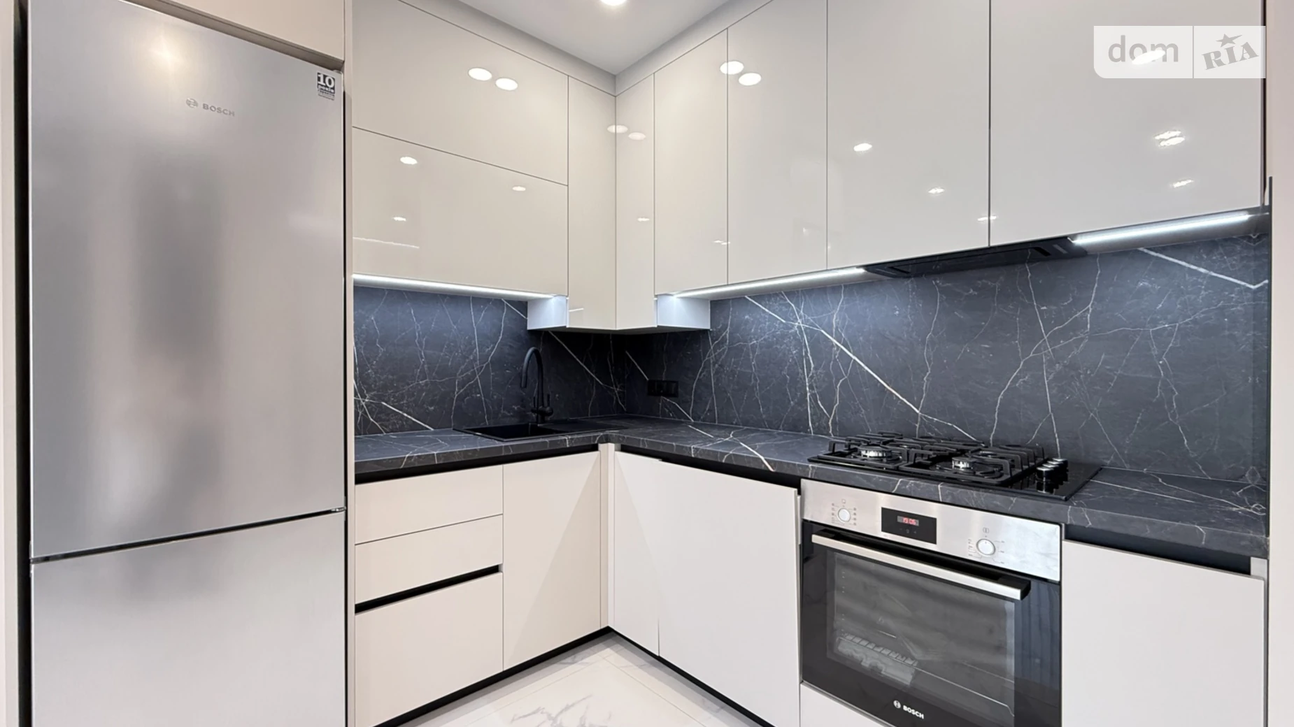 Продается 1-комнатная квартира 45 кв. м в Ровно, ул. Студенческая, 24 - фото 4