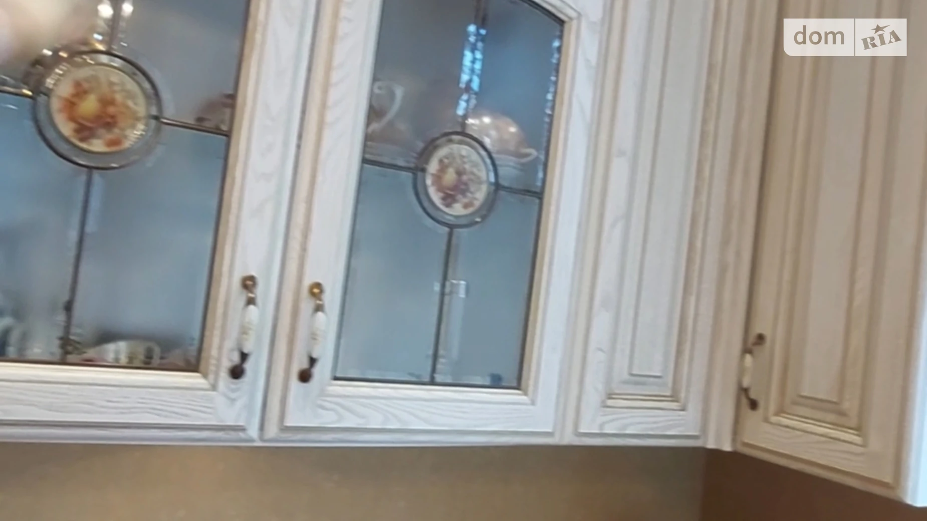 Продается дом на 2 этажа 298 кв. м с бассейном, цена: 450000 $ - фото 5